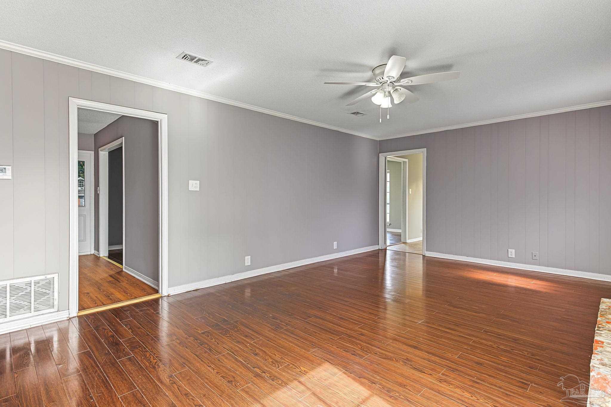 1085 Farmington Pensacola FL 32504