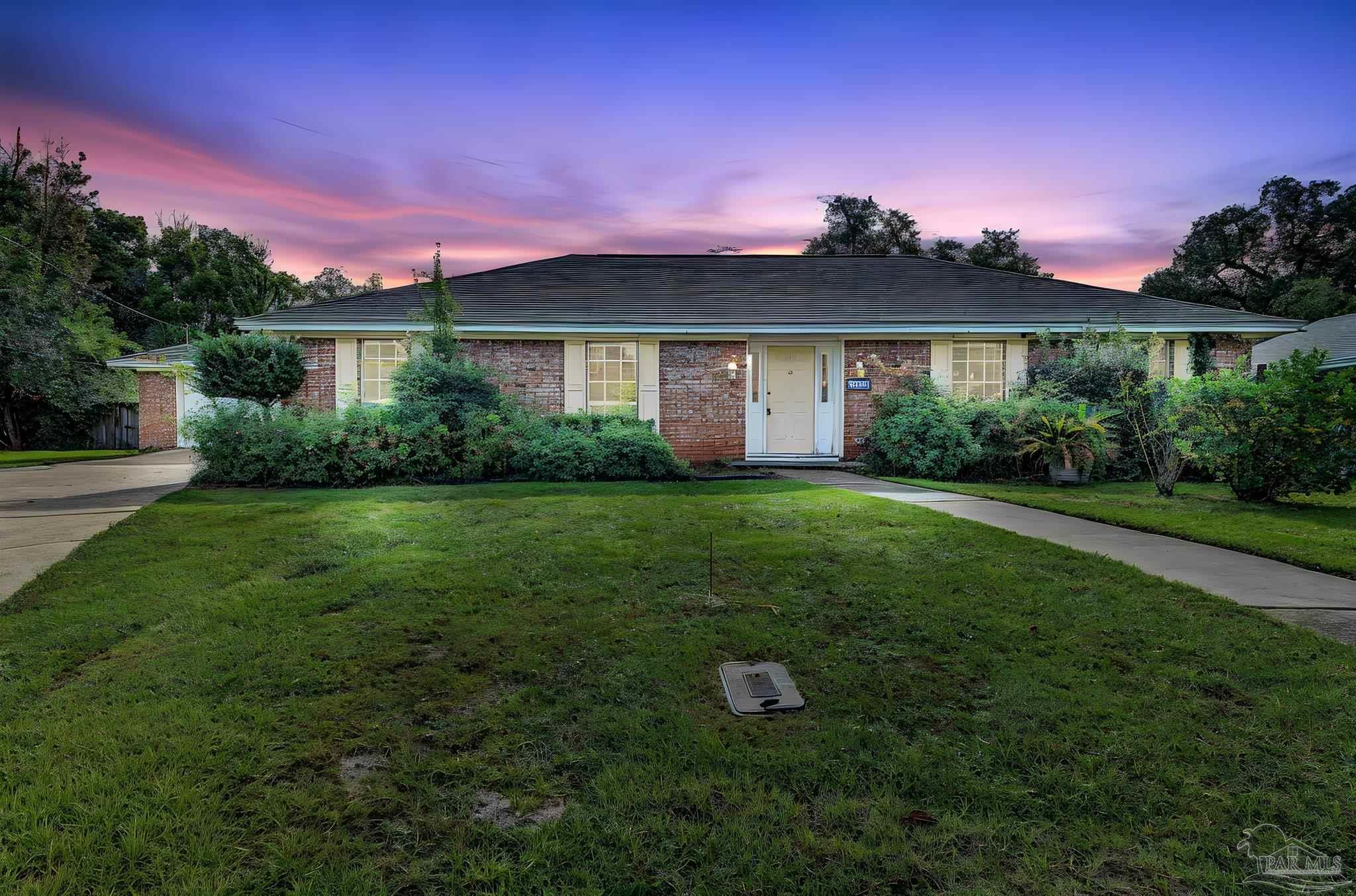 1085 Farmington Pensacola FL 32504