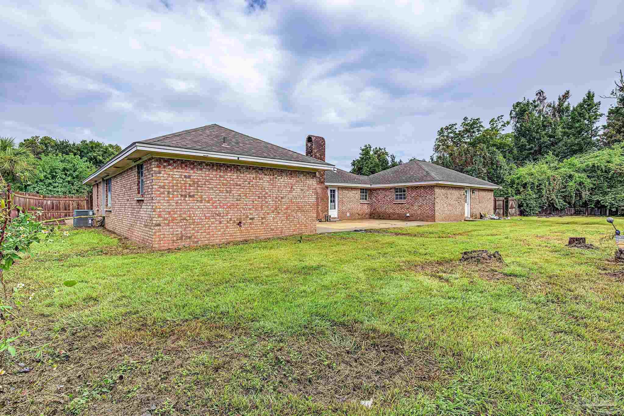 1085 Farmington Pensacola FL 32504