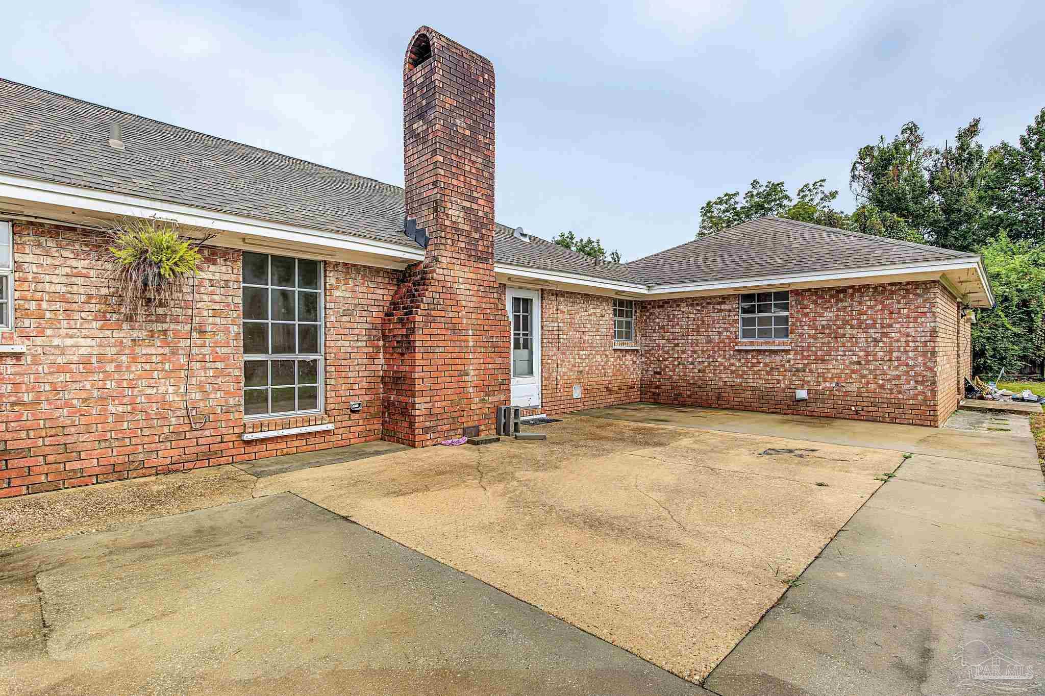 1085 Farmington Pensacola FL 32504