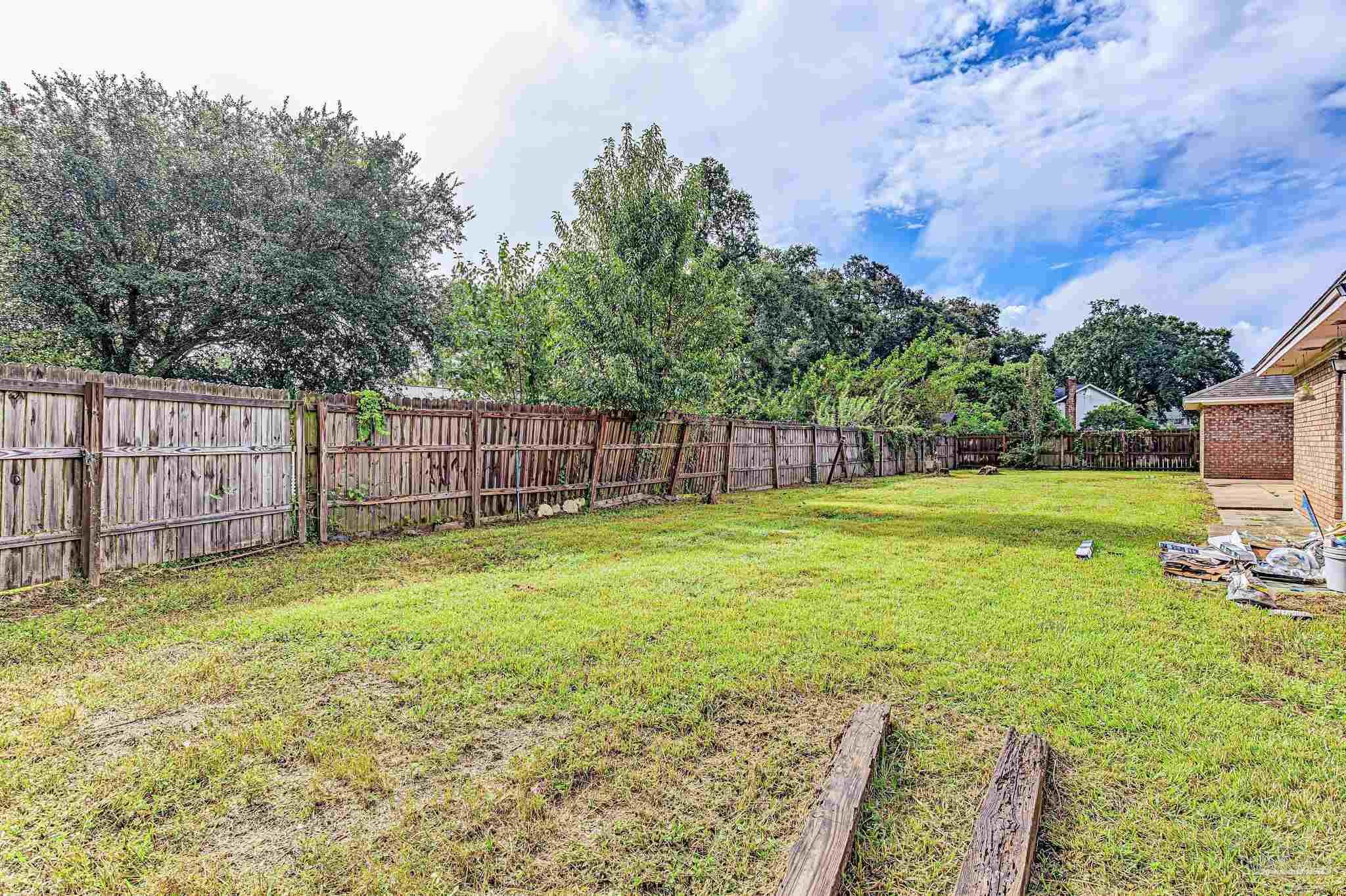 1085 Farmington Pensacola FL 32504