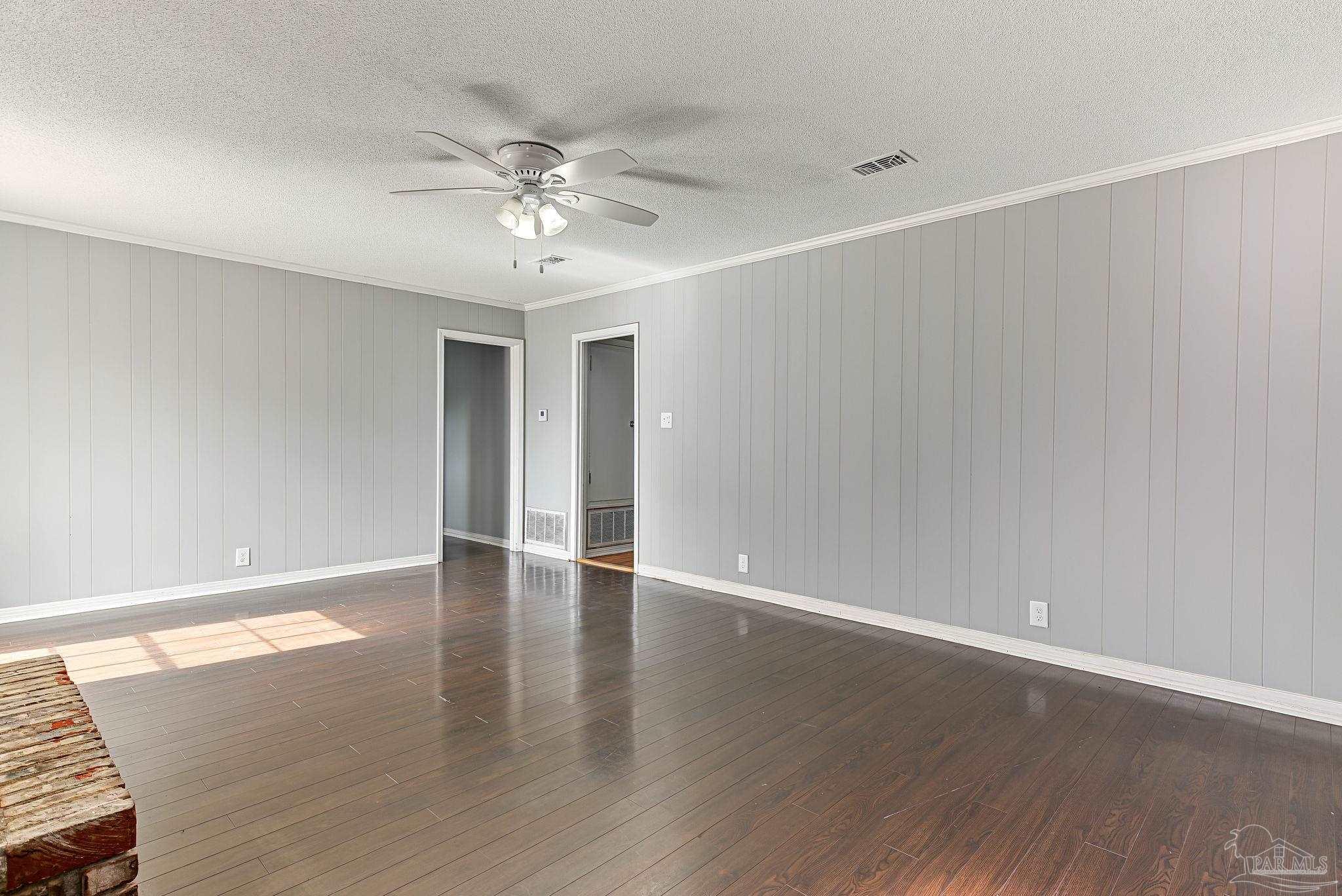 1085 Farmington Pensacola FL 32504