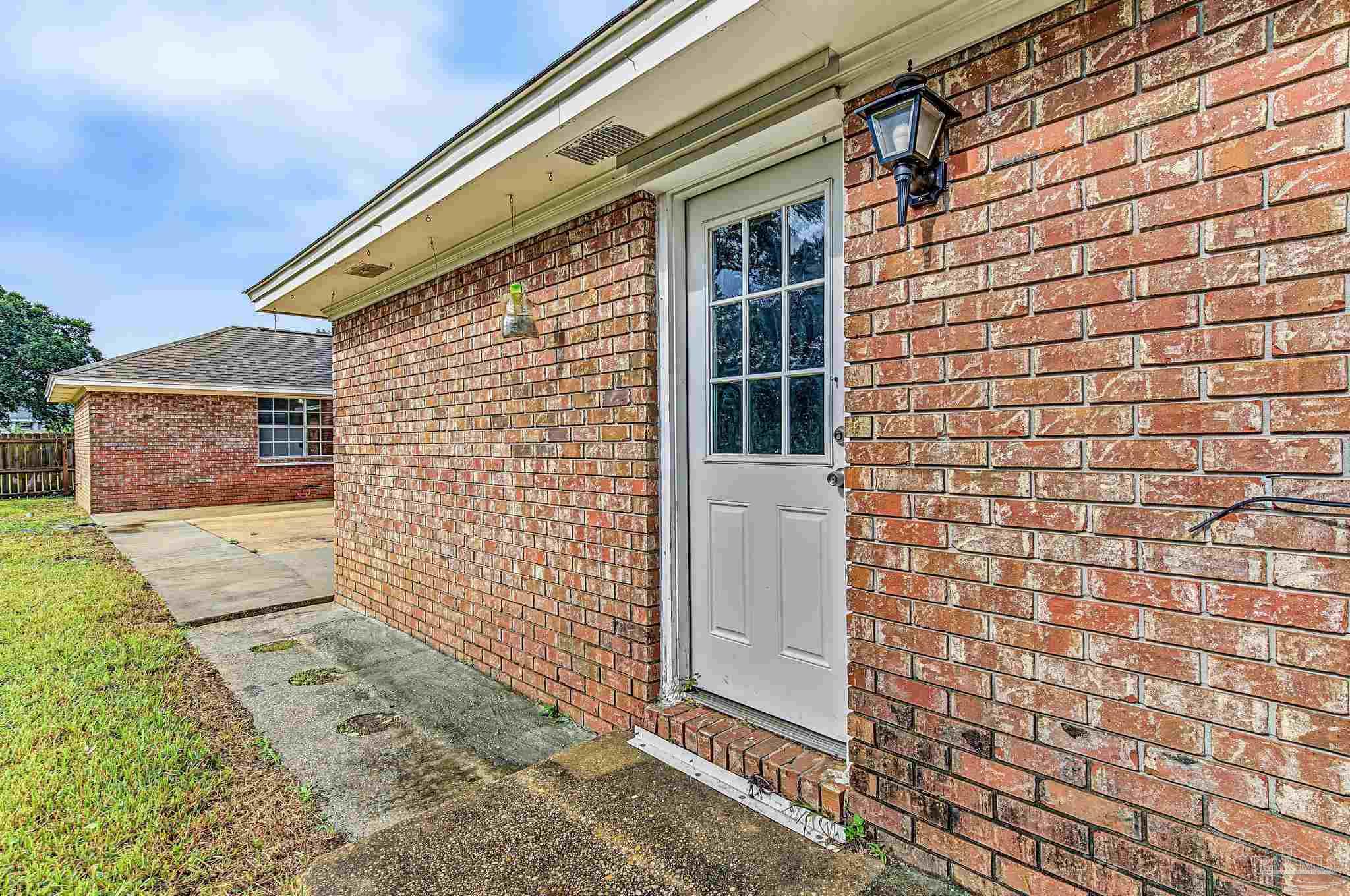 1085 Farmington Pensacola FL 32504