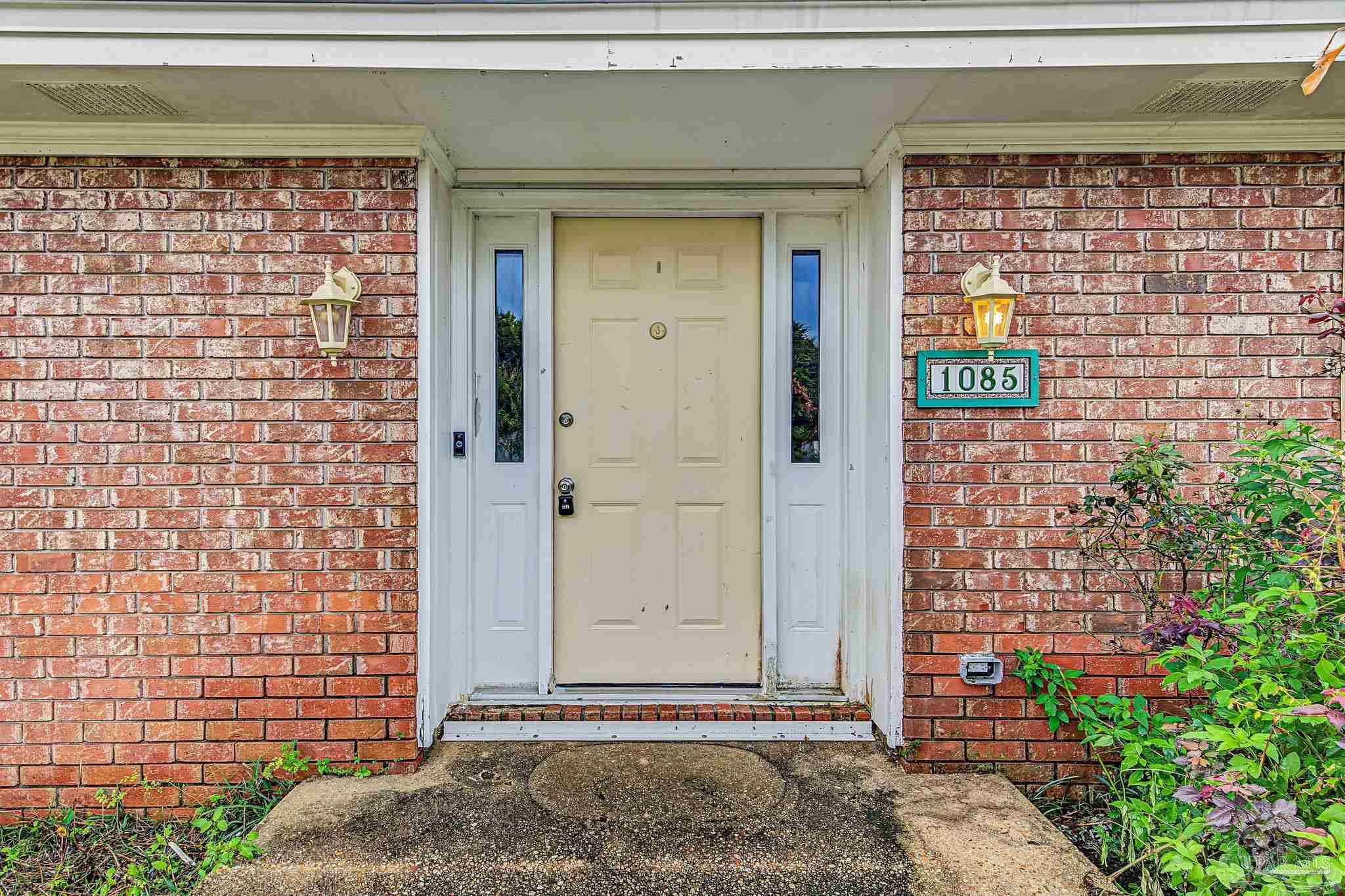 1085 Farmington Pensacola FL 32504