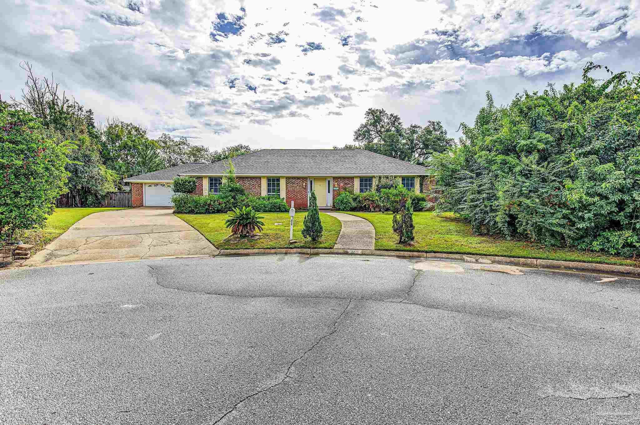1085 Farmington Pensacola FL 32504