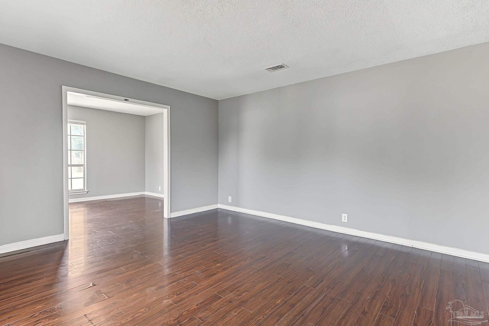 1085 Farmington Pensacola FL 32504