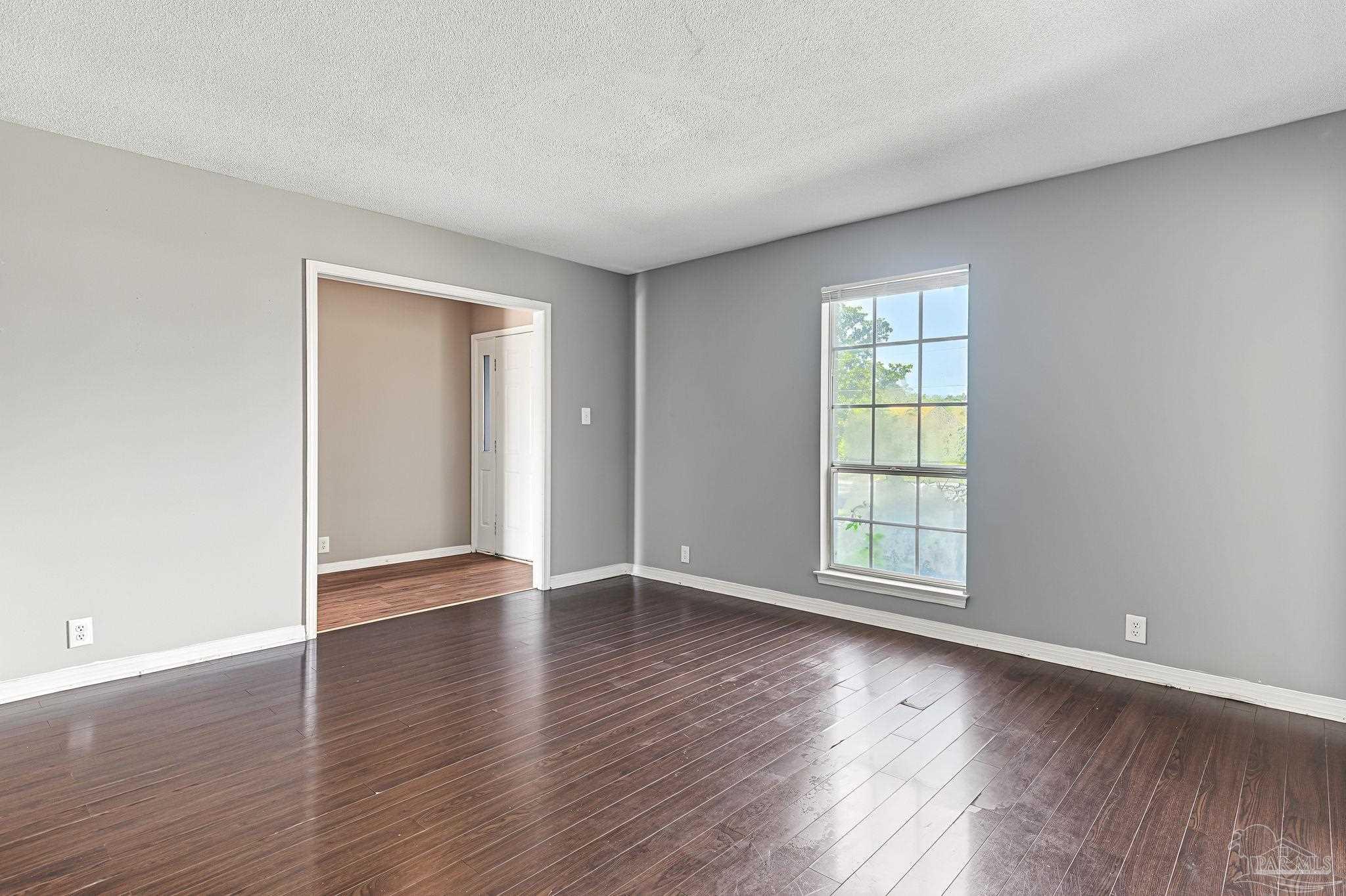 1085 Farmington Pensacola FL 32504