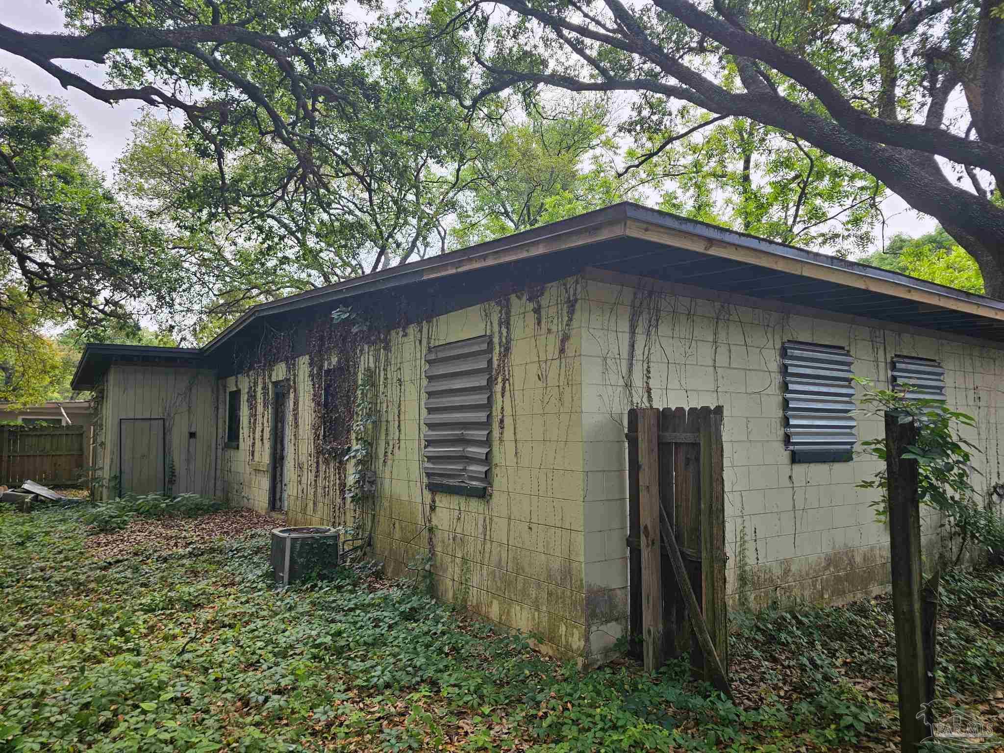 708 Vendee Lane Pensacola FL 32505