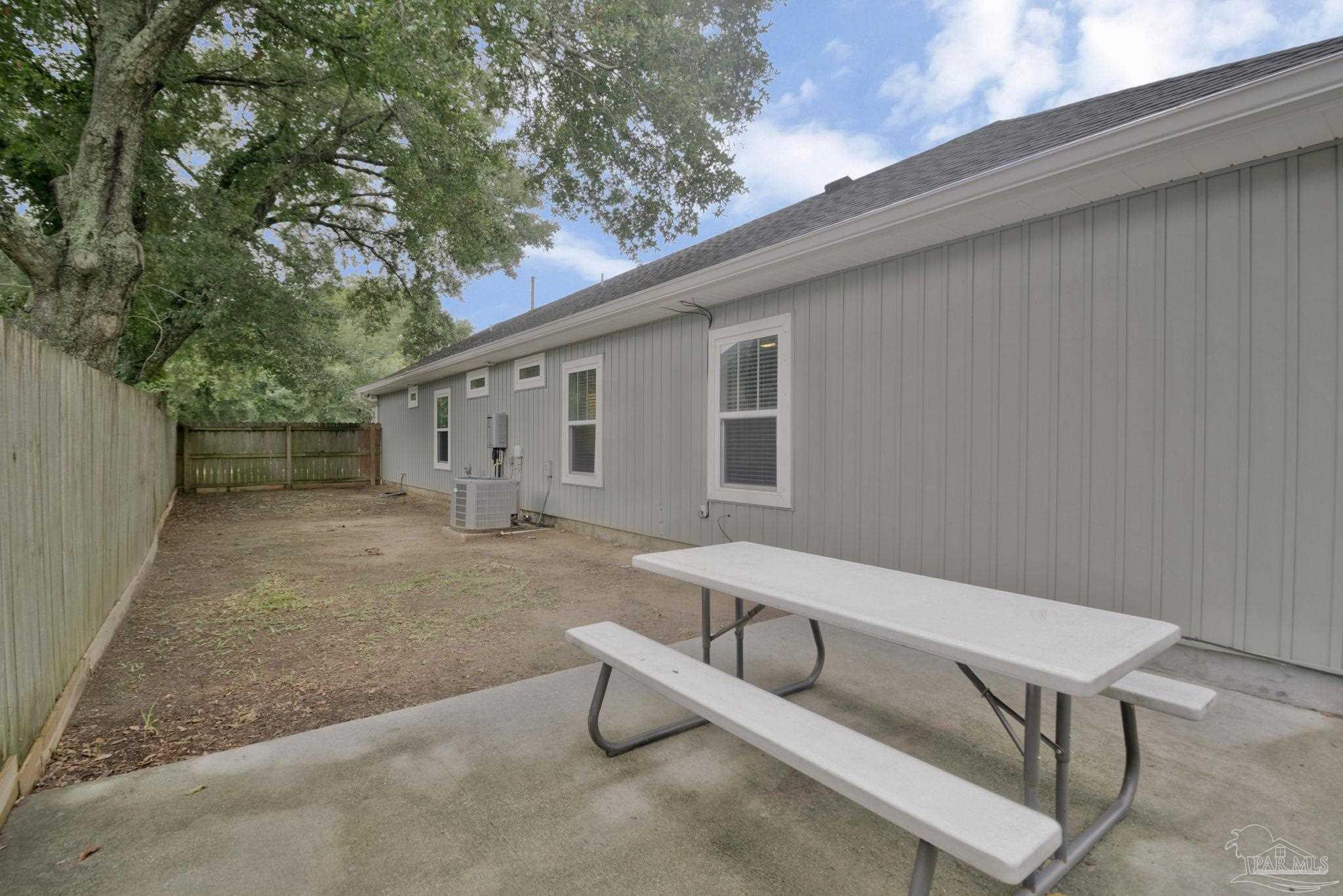 600 S F Street Pensacola FL 32502