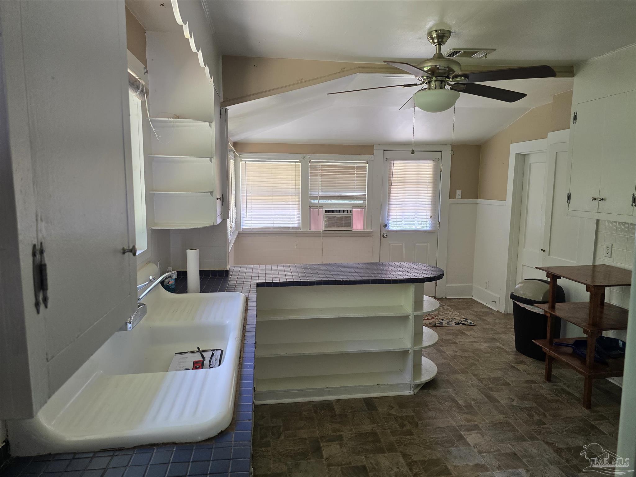 312 S L Street Pensacola FL 32502
