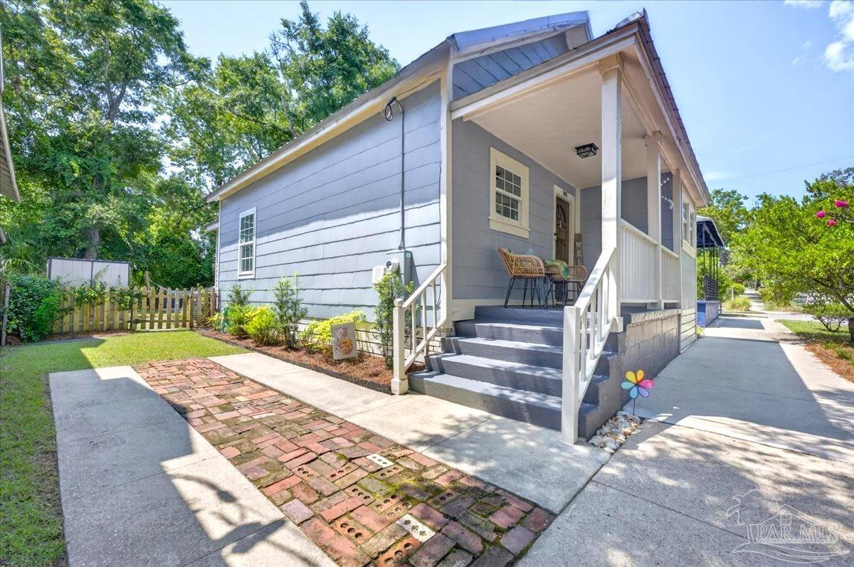 311 N 6th Avenue Pensacola FL 32501