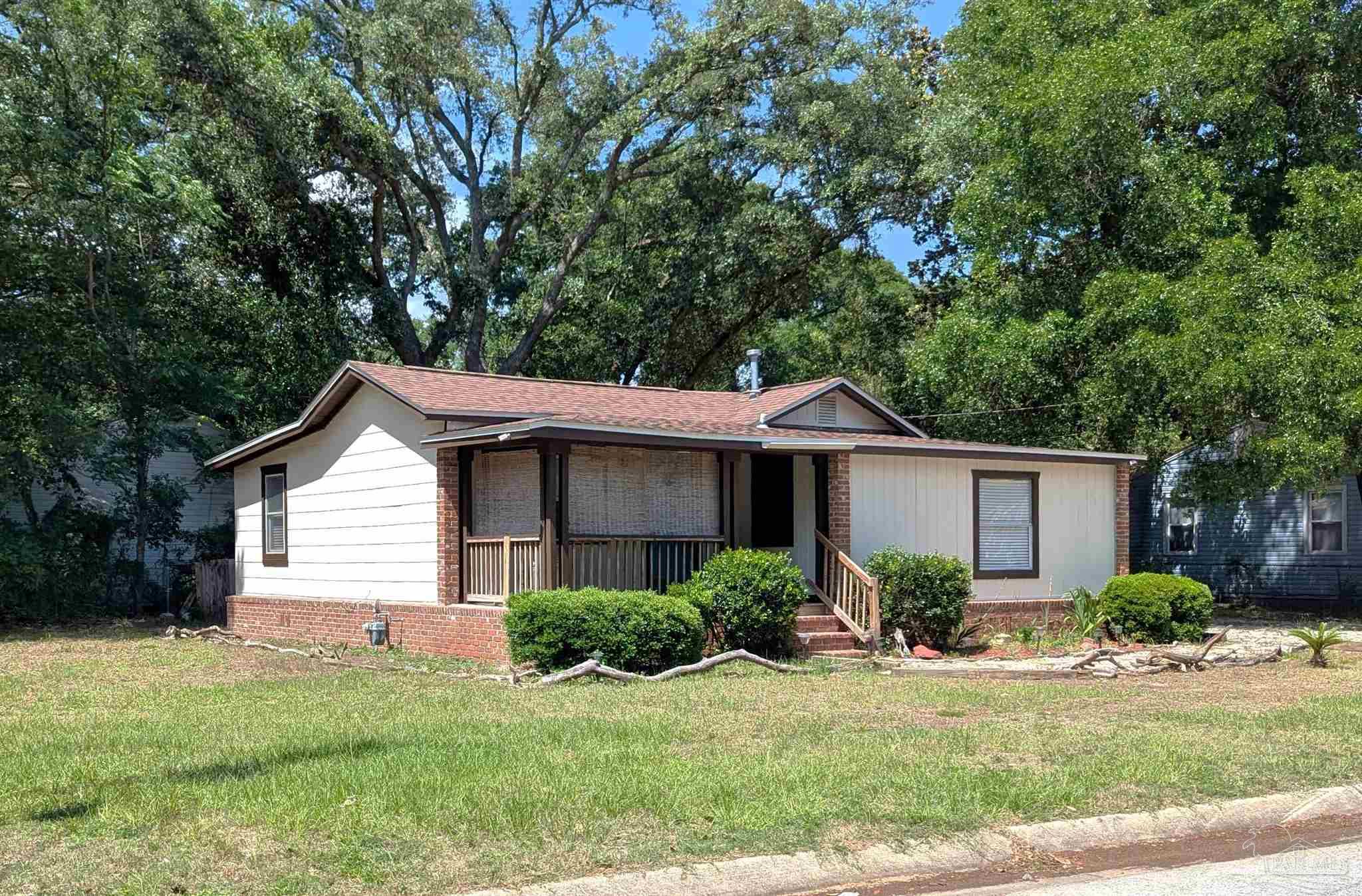 10 Kennington Drive Pensacola FL 32507
