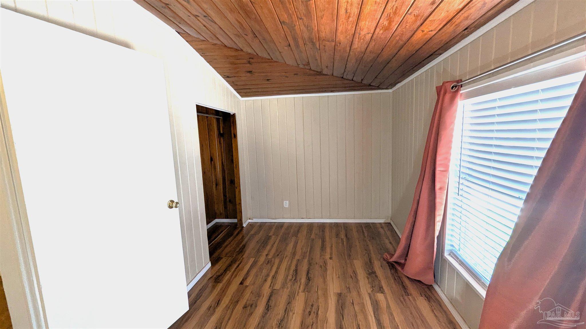10 Kennington Drive Pensacola FL 32507