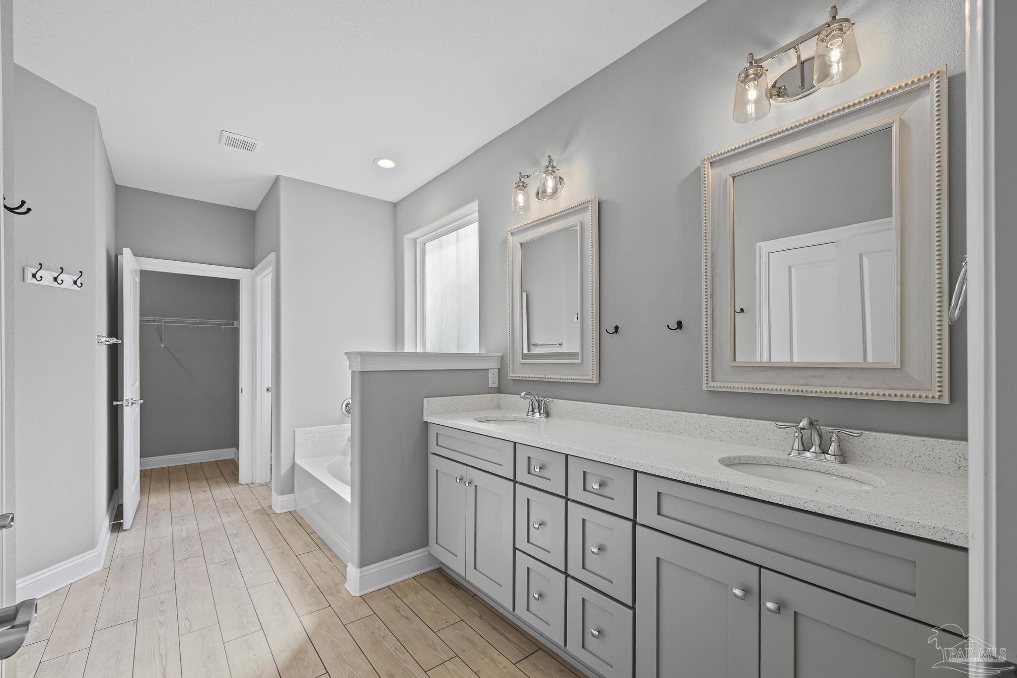 5292 Soundside Drive Gulf Breeze FL 32563