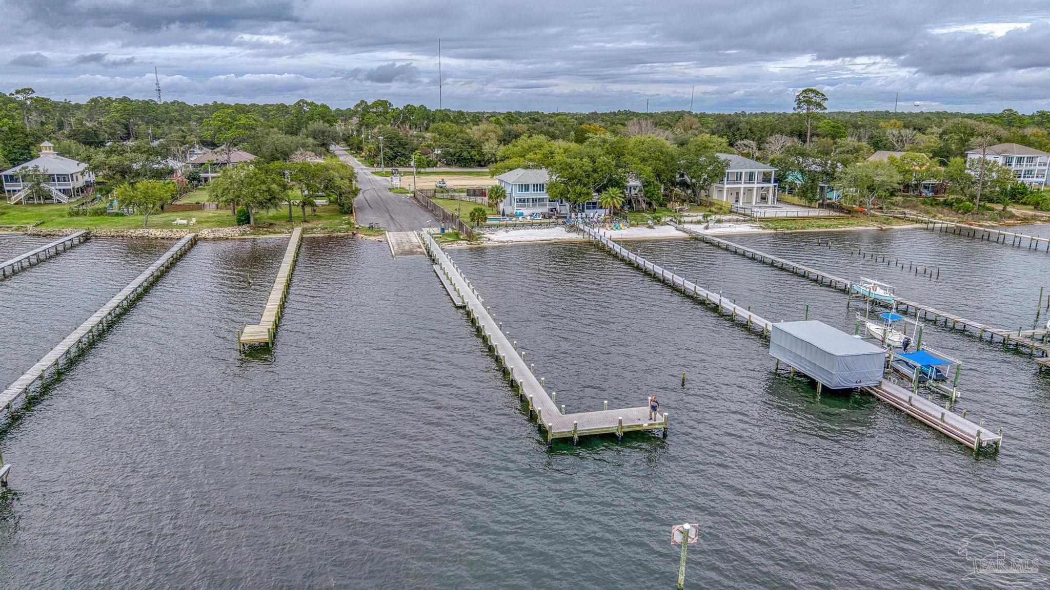 5292 Soundside Drive Gulf Breeze FL 32563