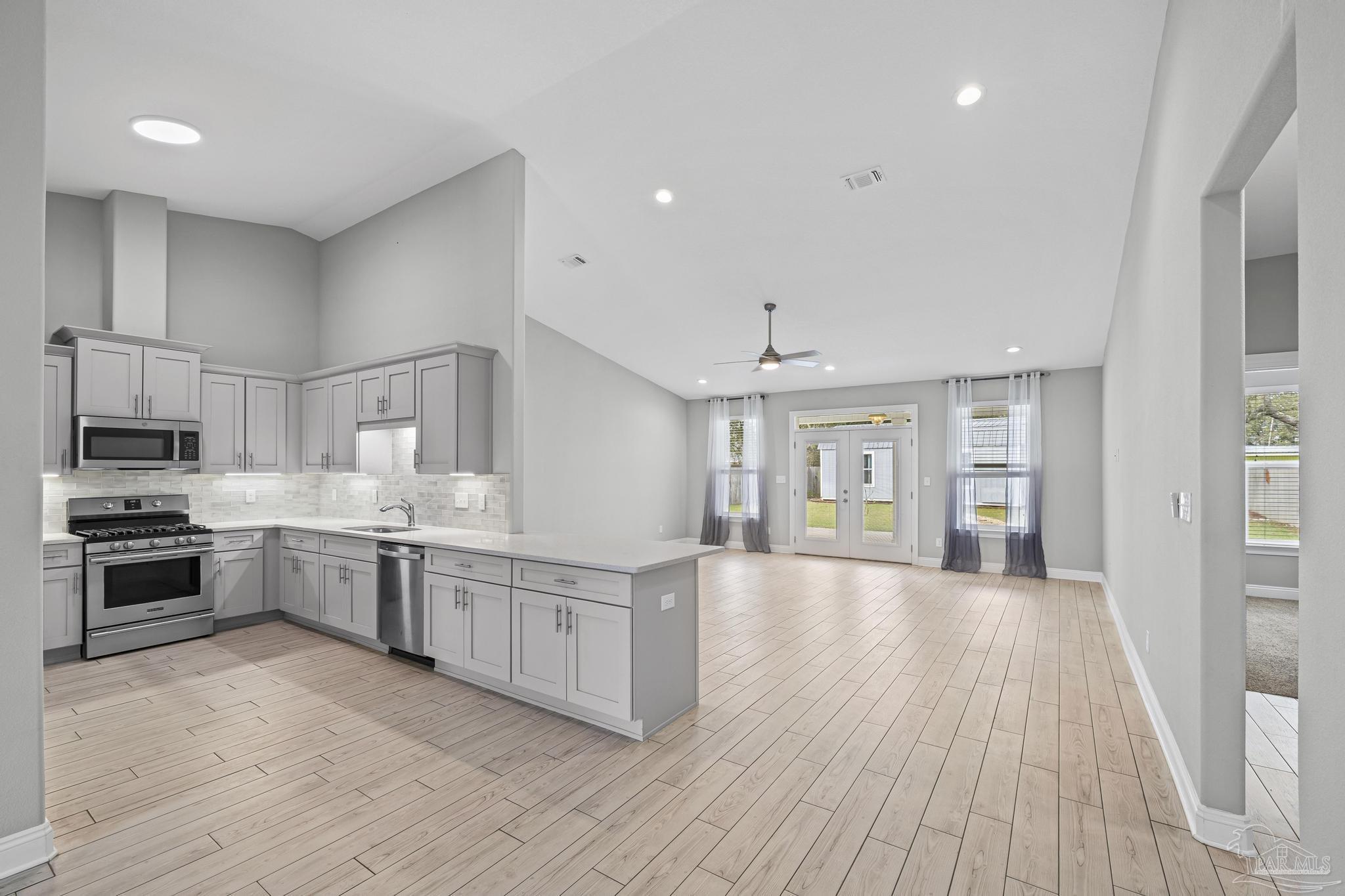5292 Soundside Drive Gulf Breeze FL 32563