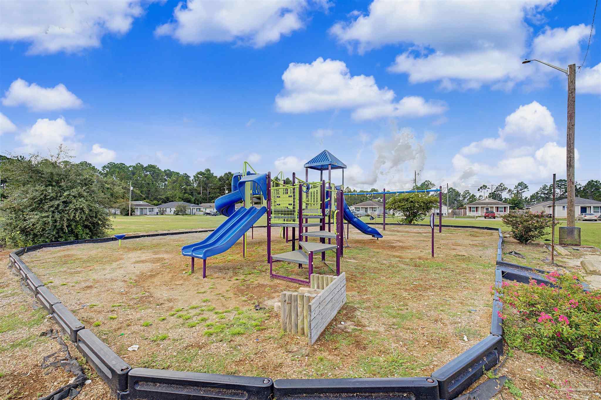 2124 Ledbetter Lane Pensacola FL 32507