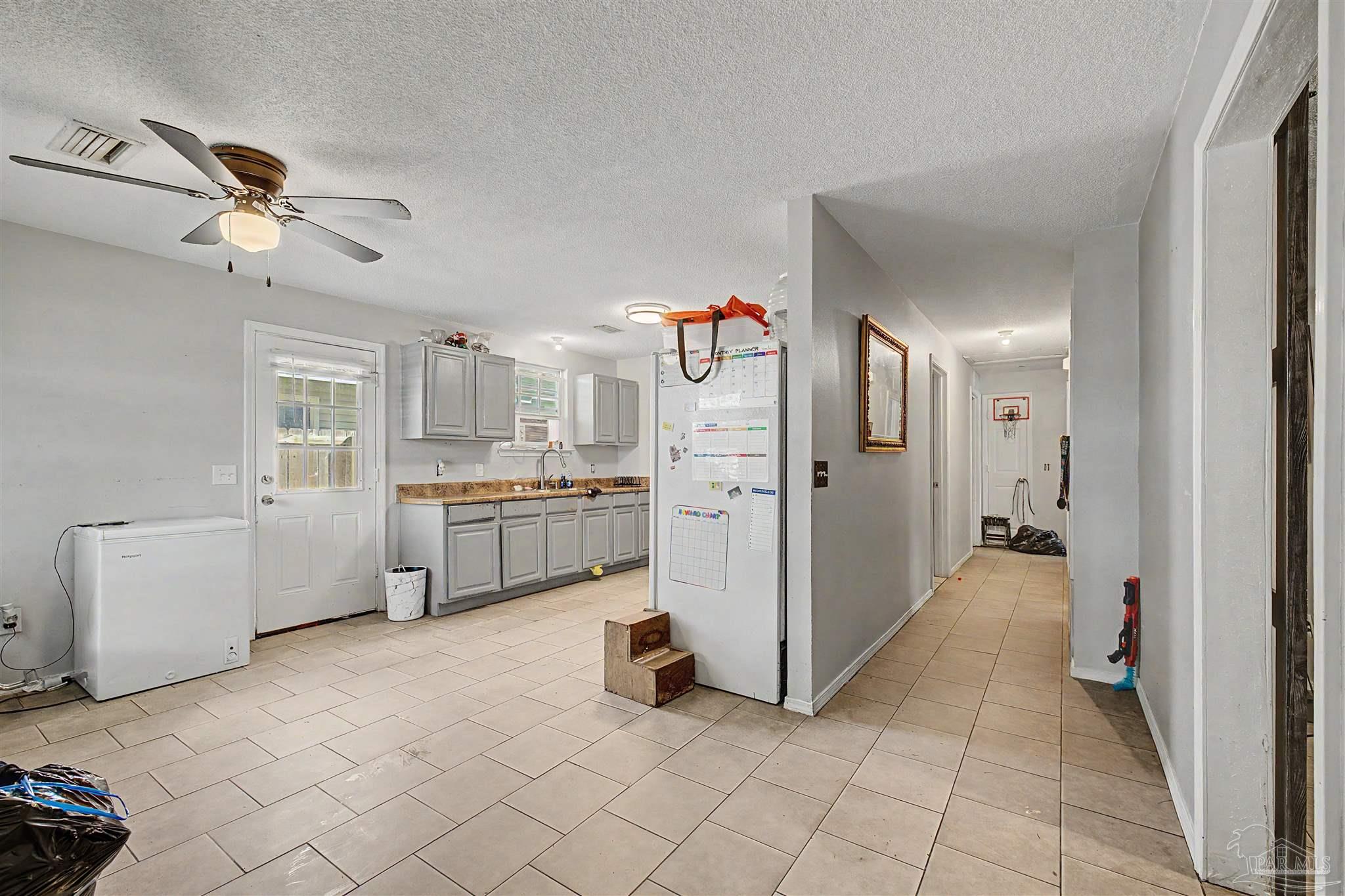 2124 Ledbetter Lane Pensacola FL 32507