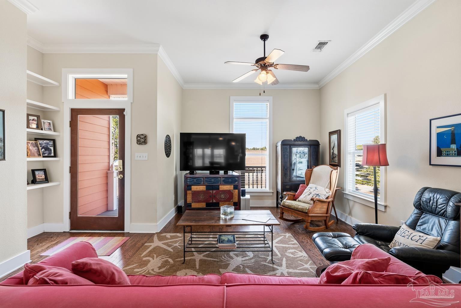 2568 Gulf Breeze Avenue Pensacola FL 32507