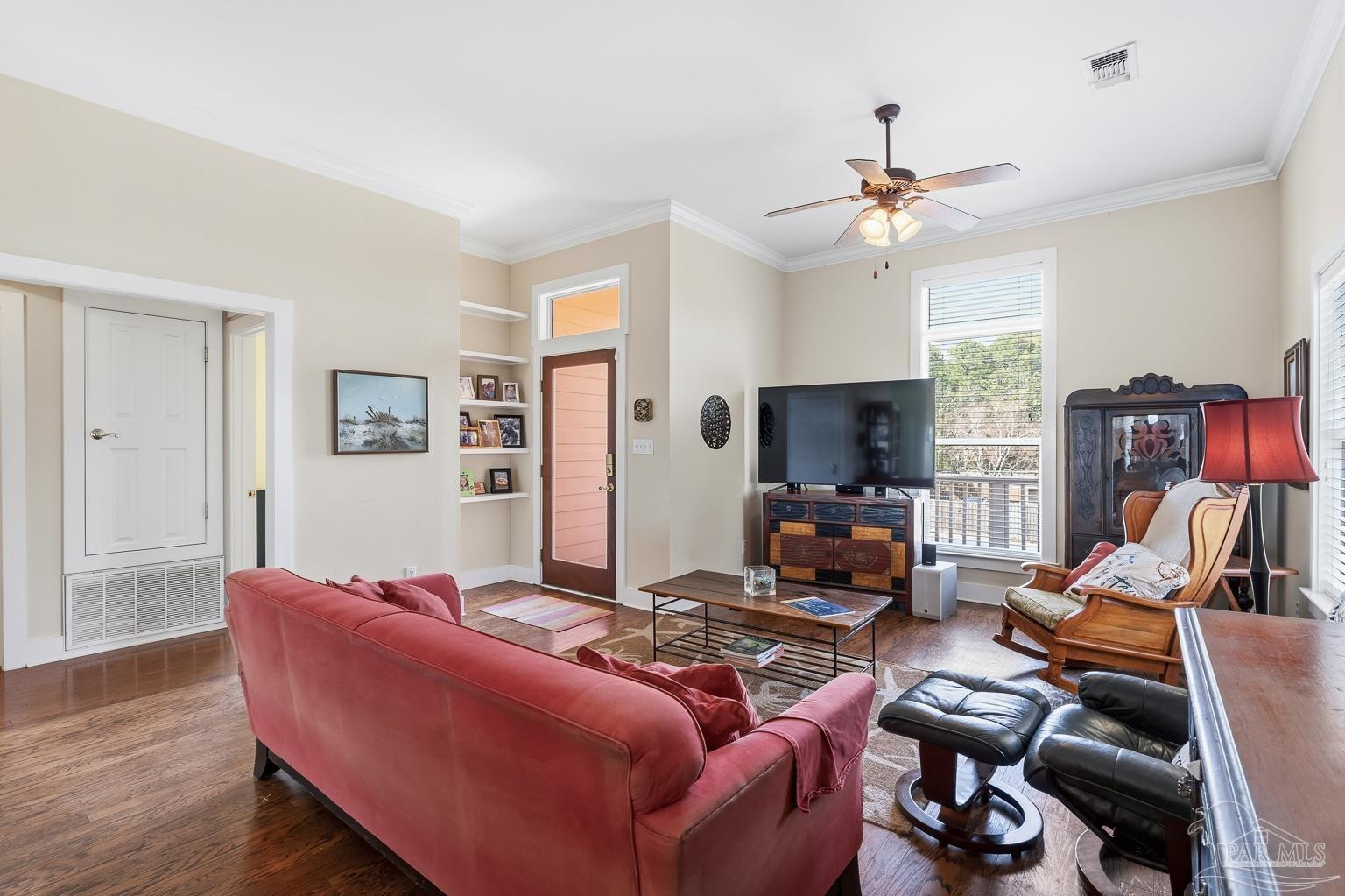 2568 Gulf Breeze Avenue Pensacola FL 32507