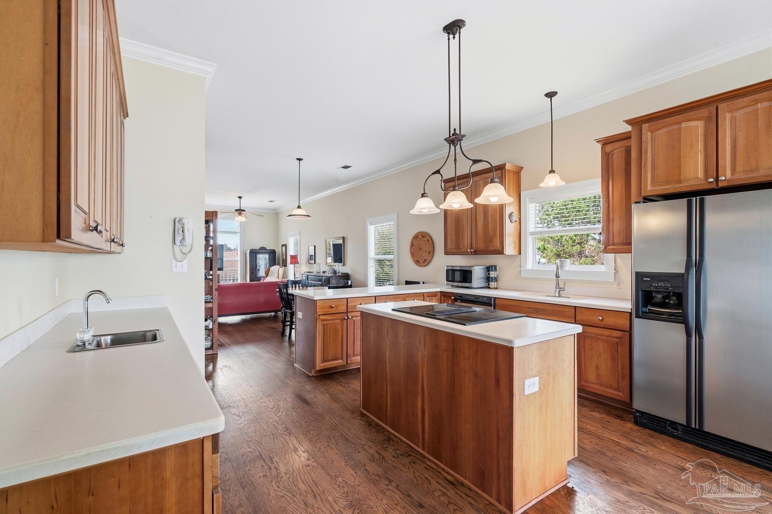 2568 Gulf Breeze Avenue Pensacola FL 32507