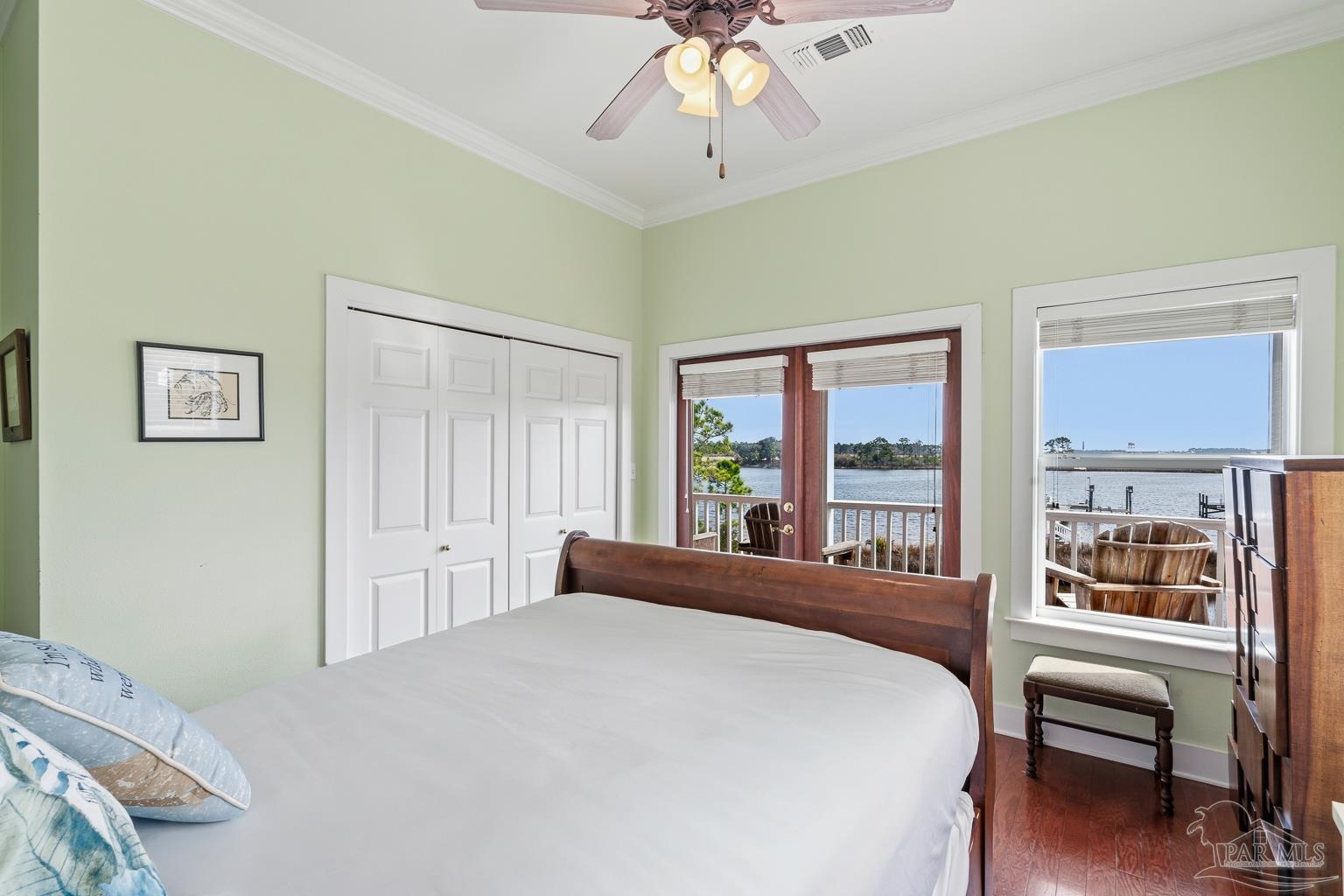 2568 Gulf Breeze Avenue Pensacola FL 32507