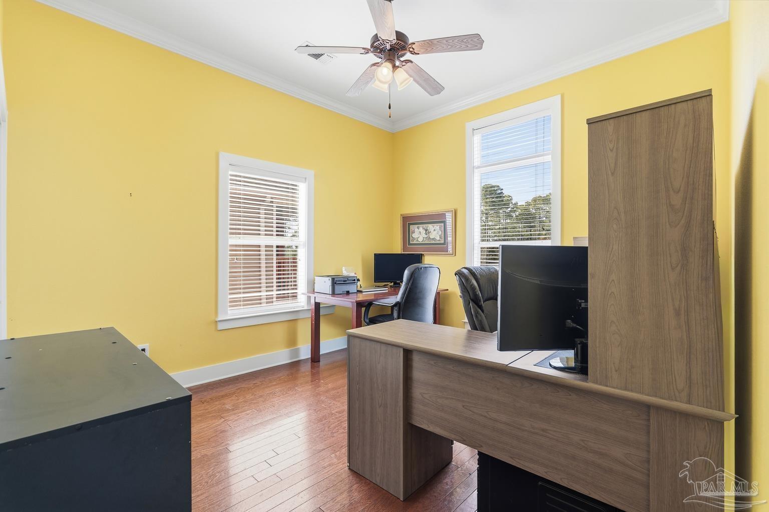 2568 Gulf Breeze Avenue Pensacola FL 32507