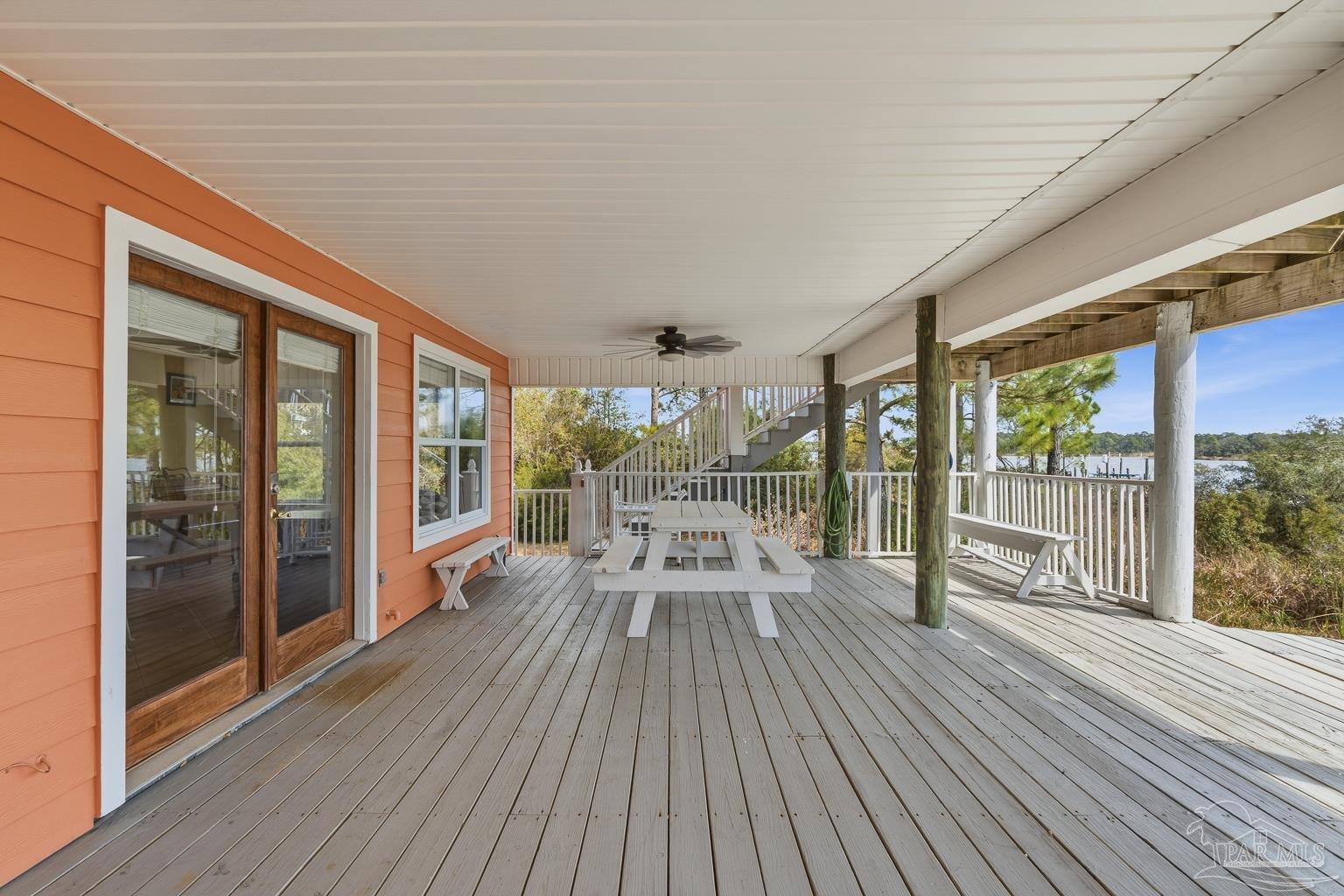 2568 Gulf Breeze Avenue Pensacola FL 32507