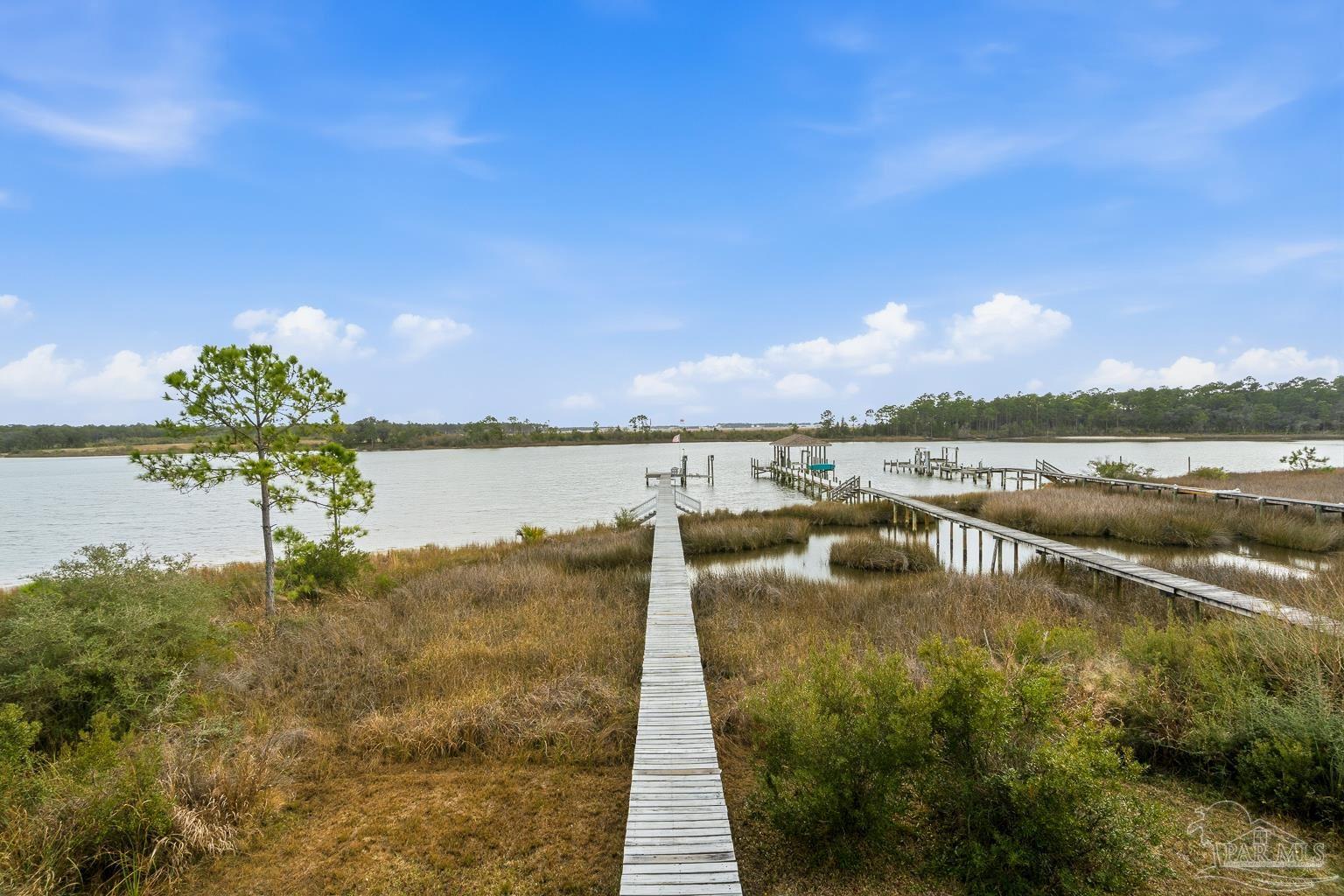 2568 Gulf Breeze Avenue Pensacola FL 32507