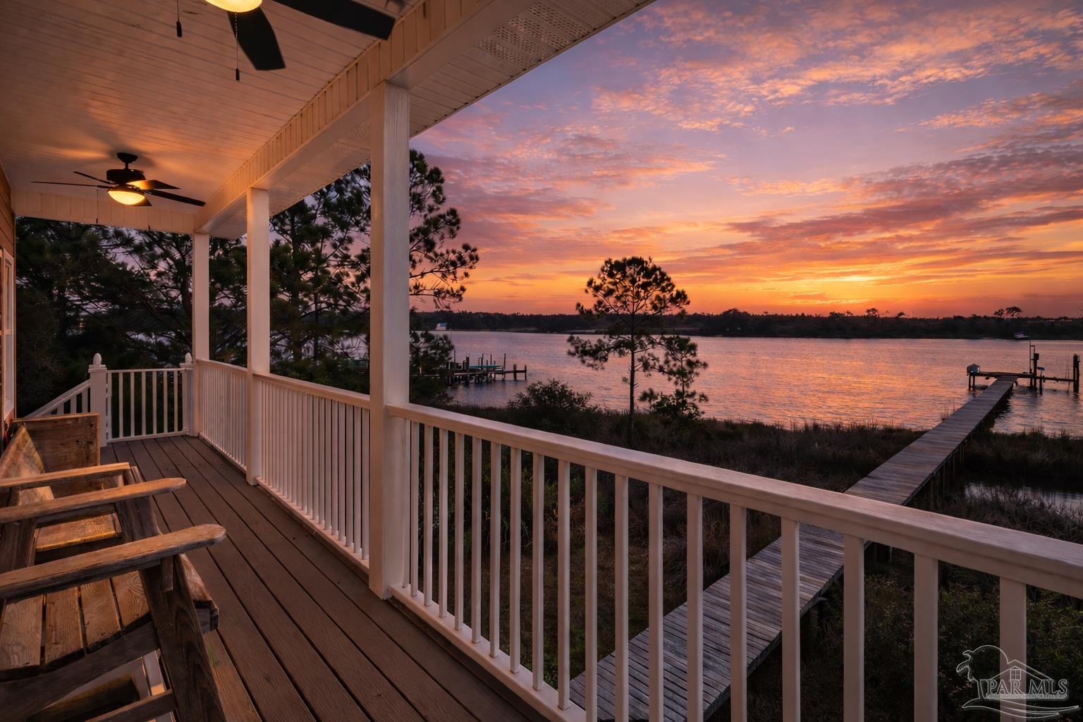 2568 Gulf Breeze Avenue Pensacola FL 32507