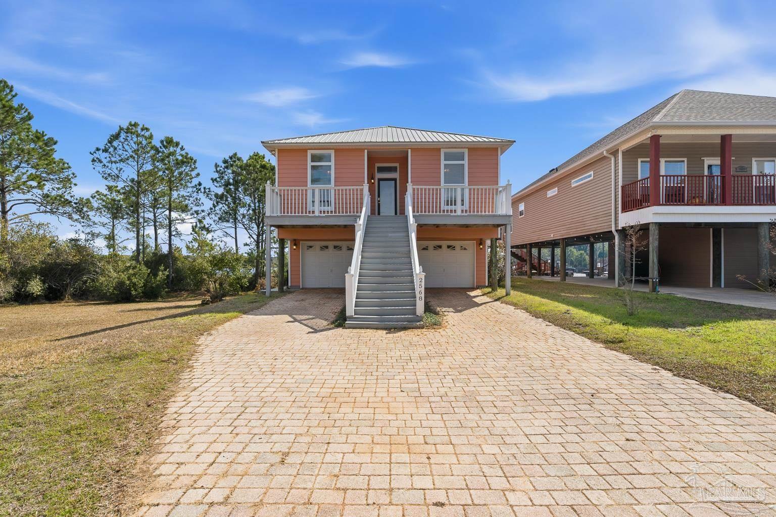 2568 Gulf Breeze Avenue Pensacola FL 32507