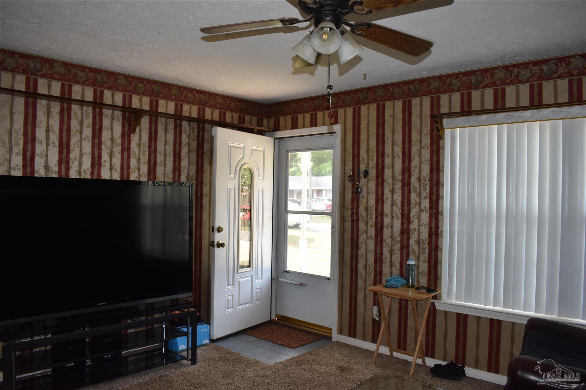 4487 Nora Avenue Pace FL 32571