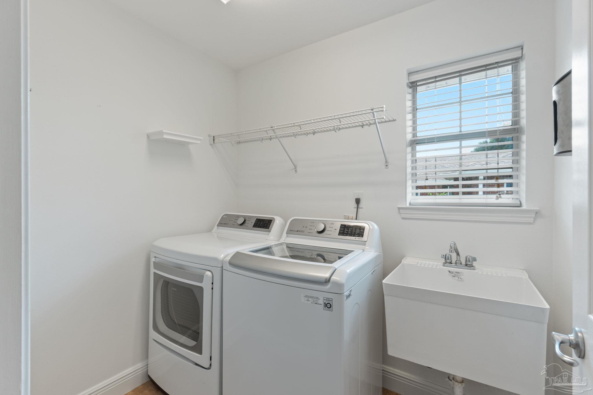 2704 Creeks Edge Lane Navarre FL 32566