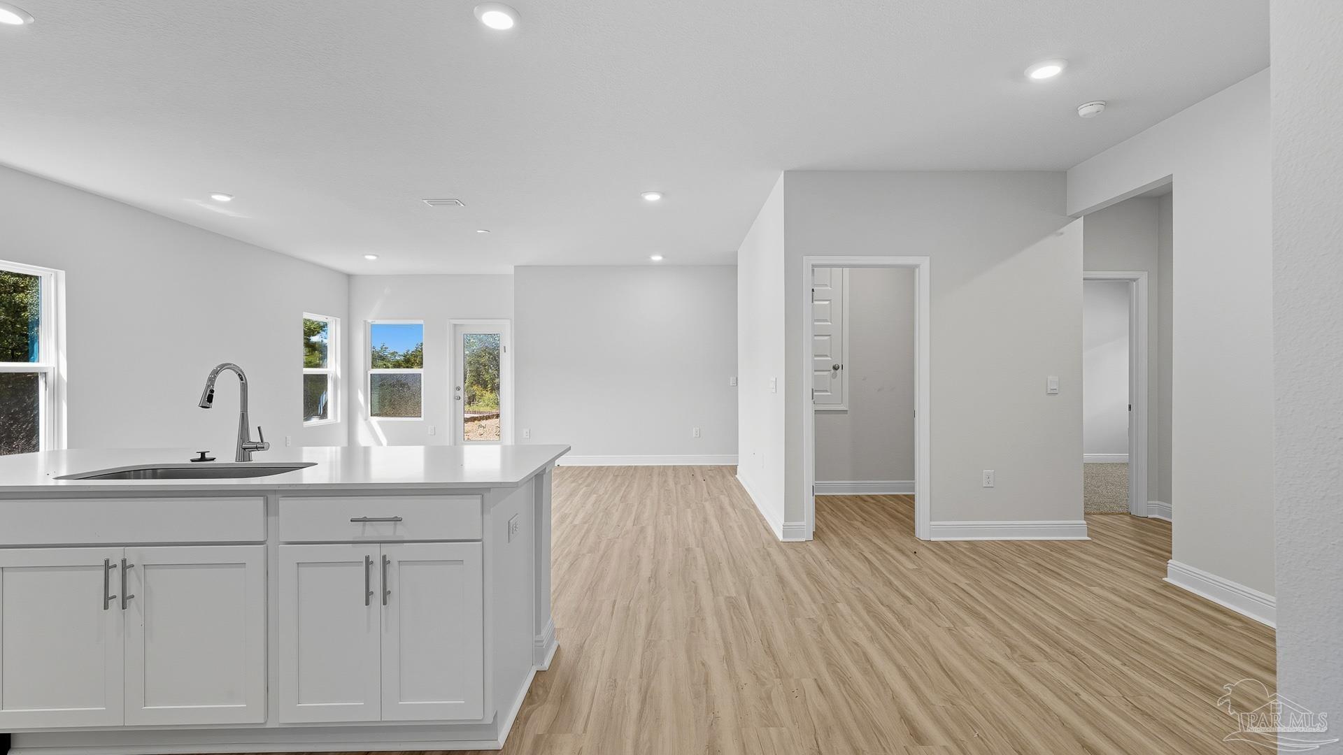2042 Wiregrass Street Navarre FL 32566