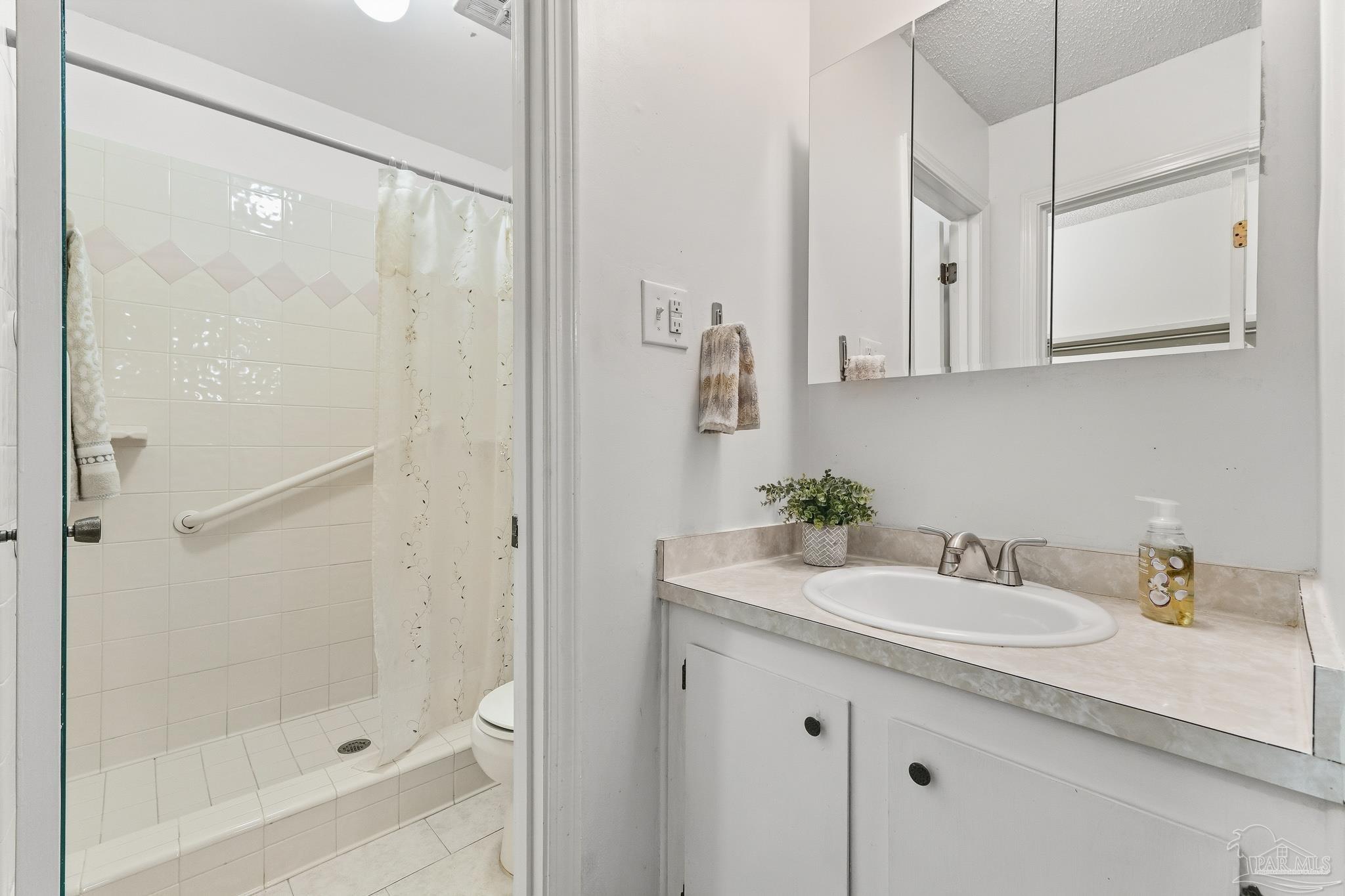 6425 Mariana Drive Pensacola FL 32504