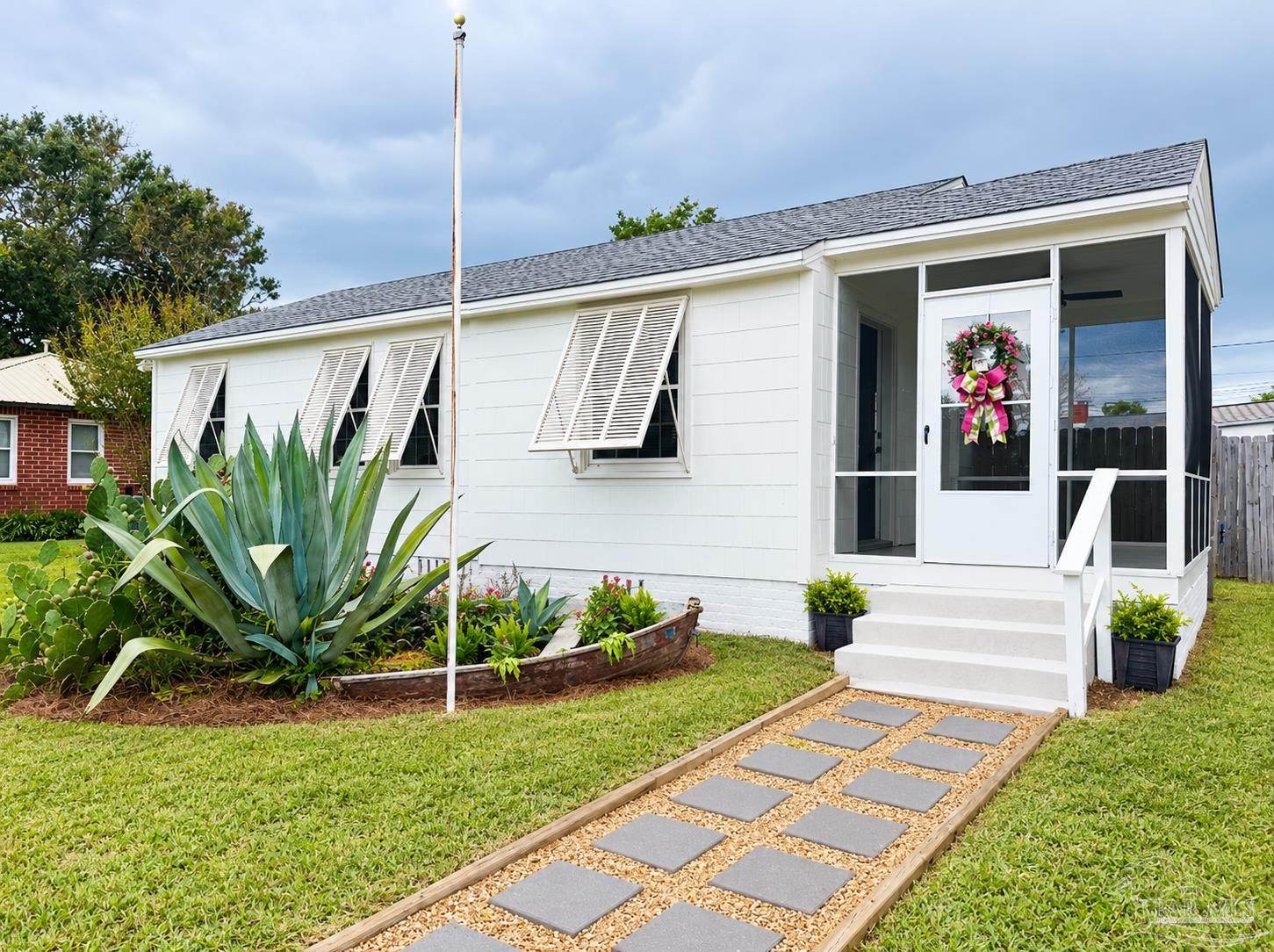 4 NW Gilliland Road Pensacola FL 32507