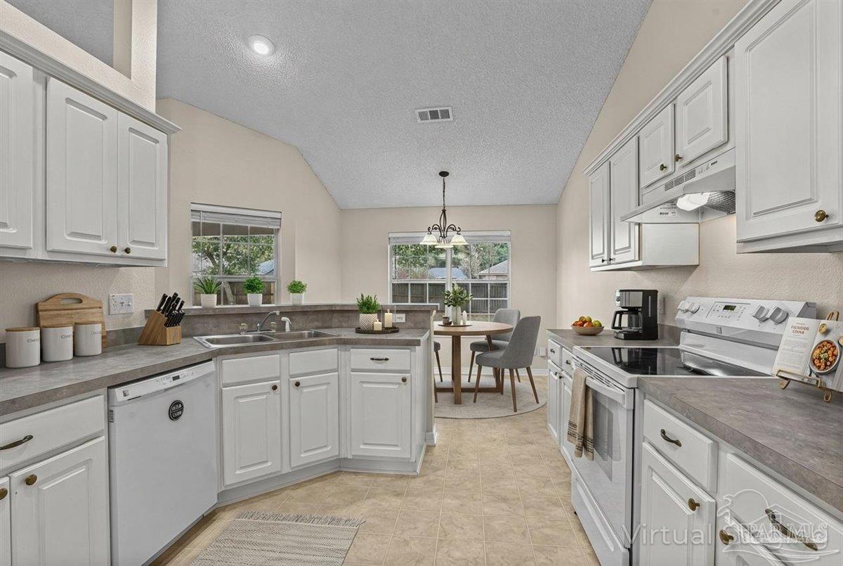 4882 Pineview Ridge Road Pace FL 32571