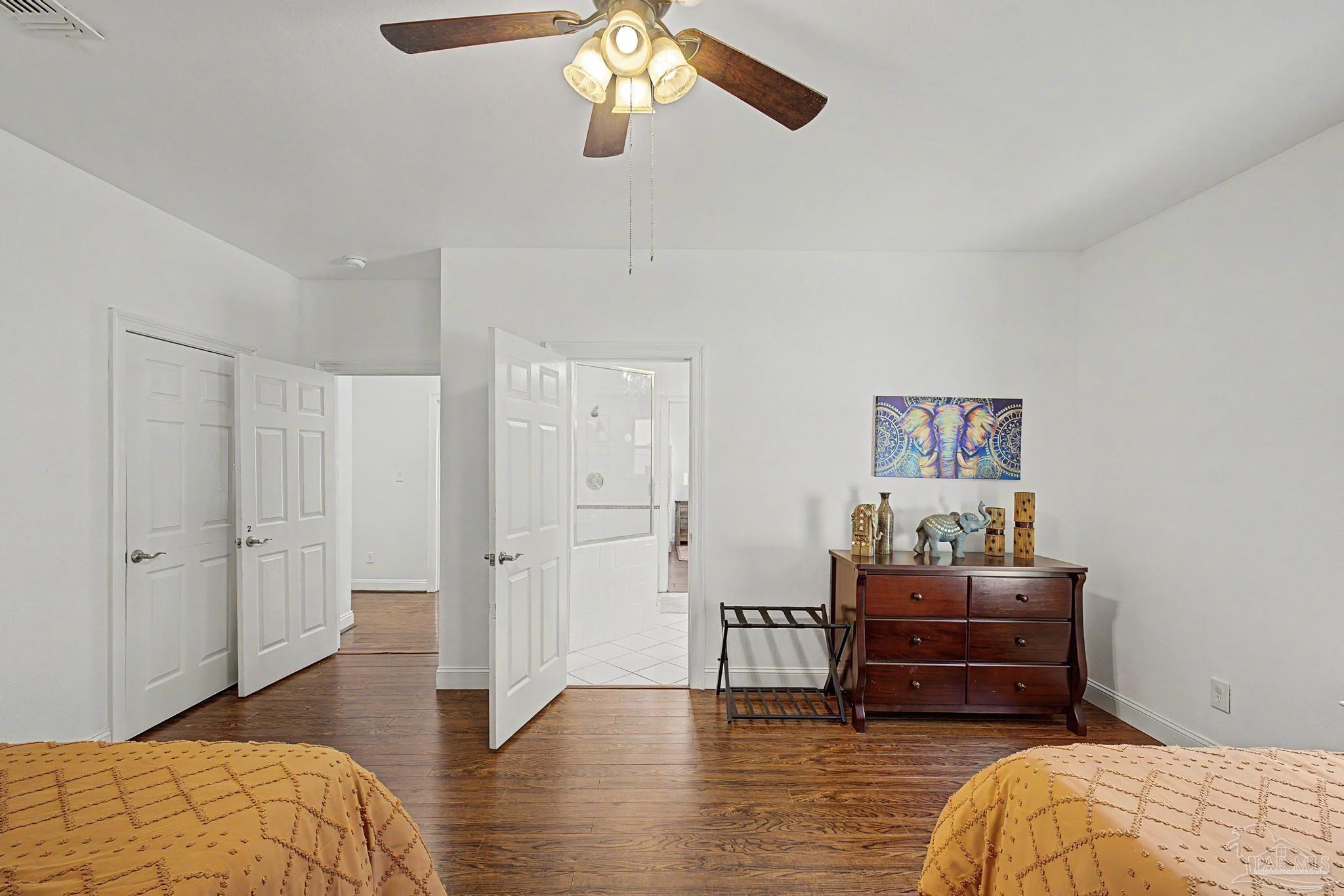 9717 Mobile Highway Pensacola FL 32526