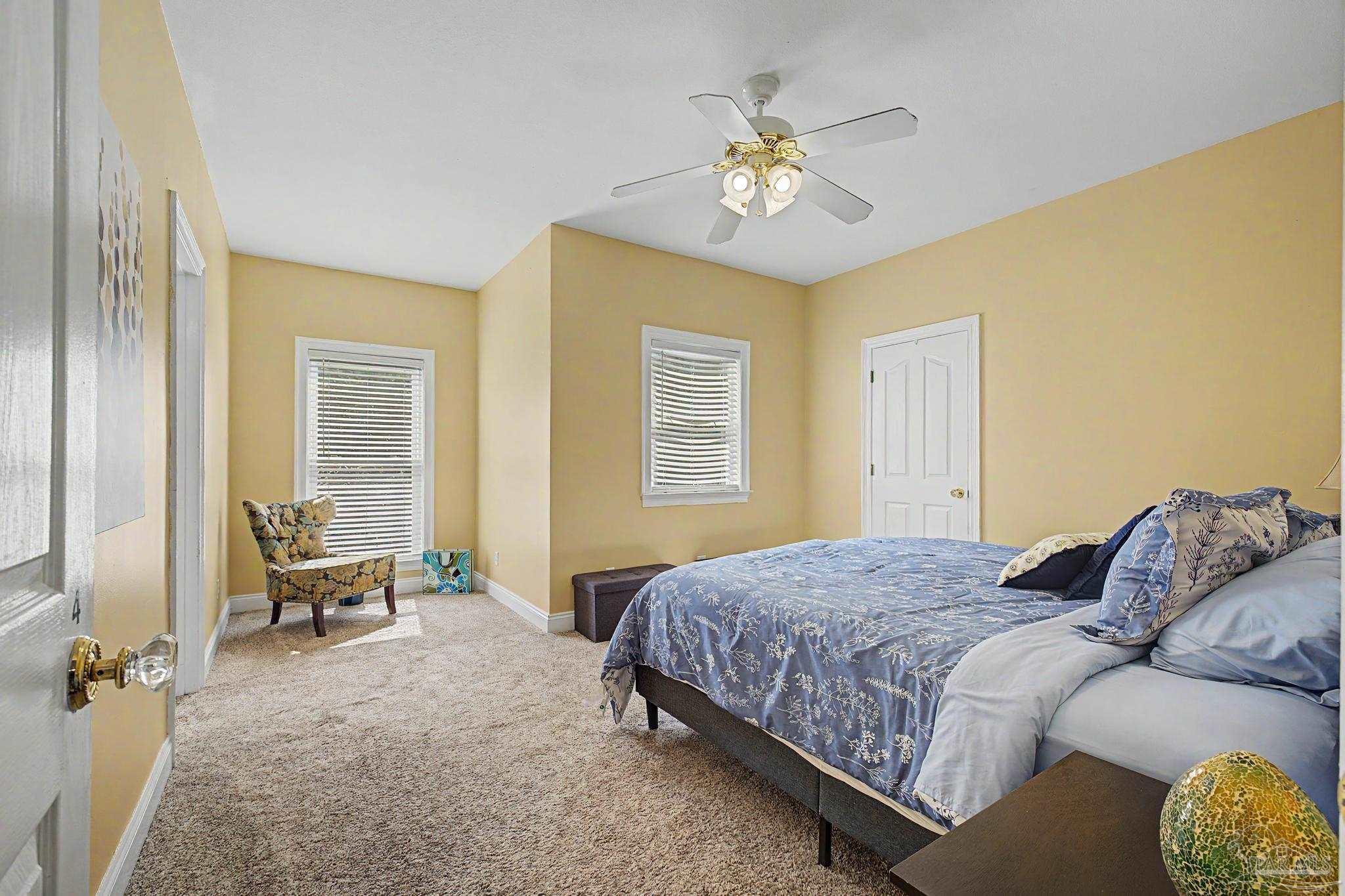 9717 Mobile Highway Pensacola FL 32526