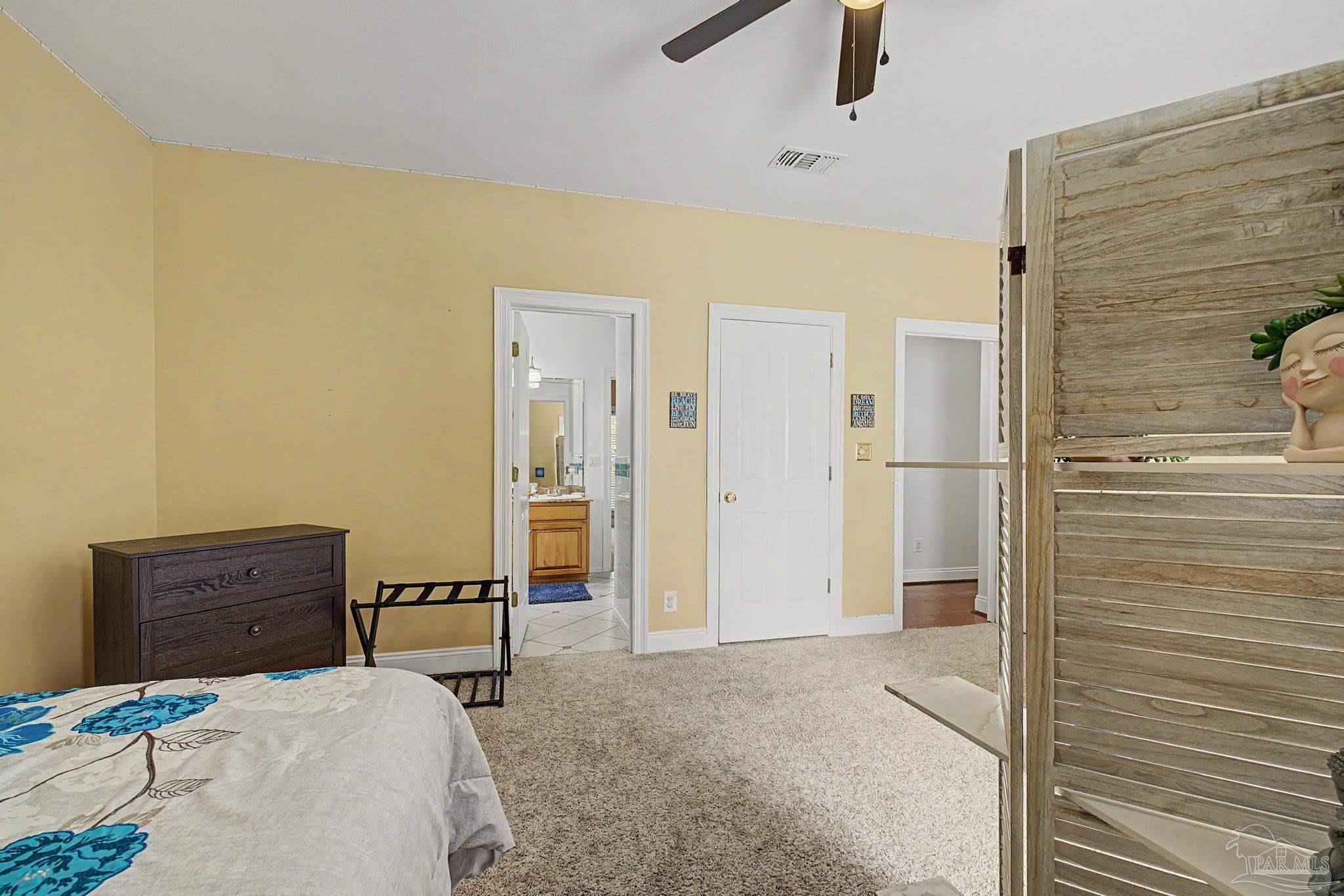 9717 Mobile Highway Pensacola FL 32526