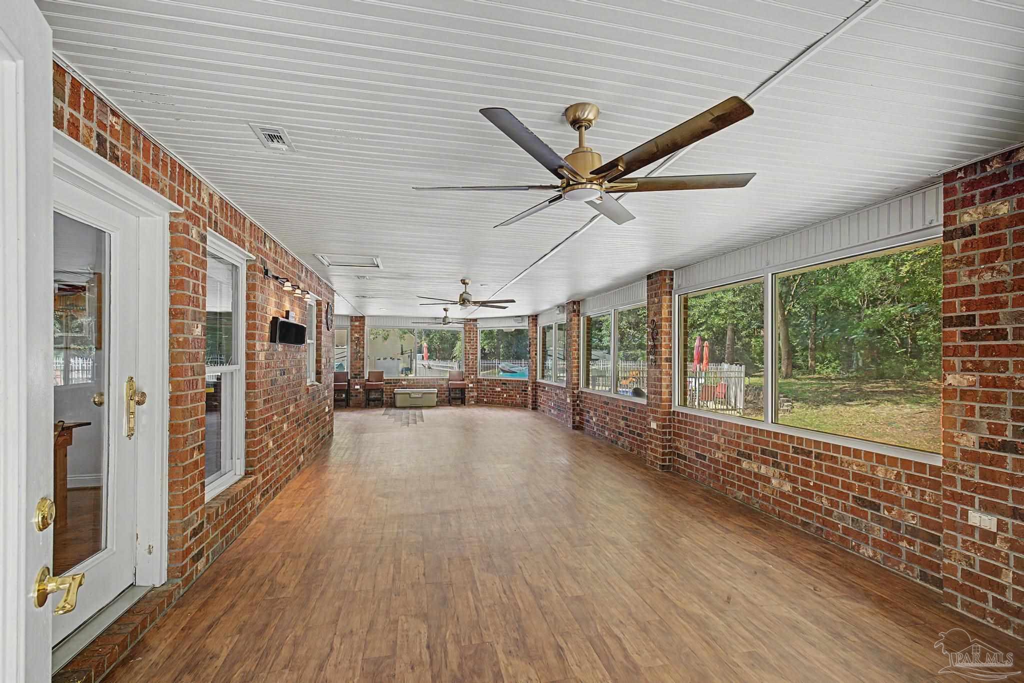 9717 Mobile Highway Pensacola FL 32526