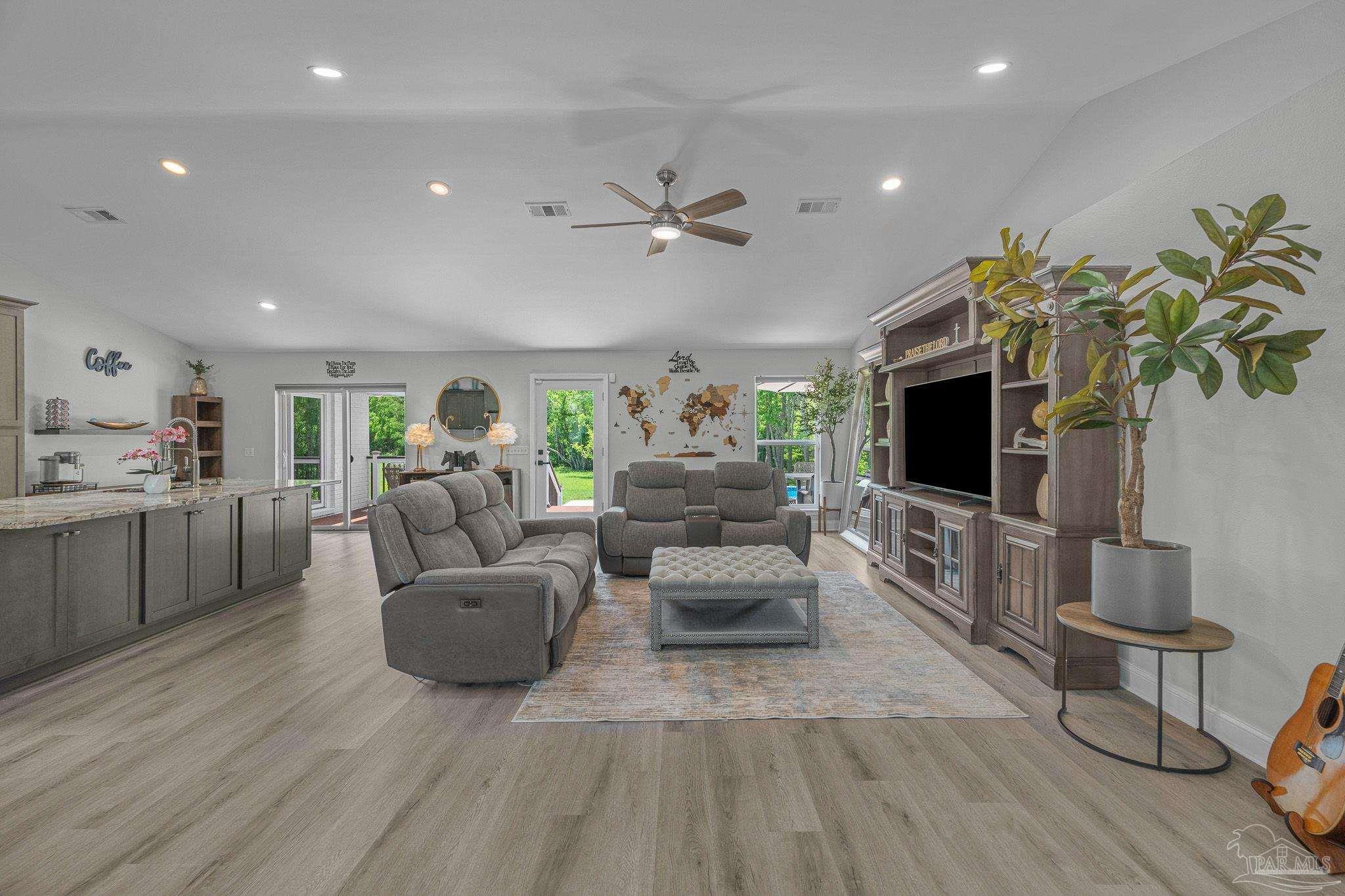 435 Meander Lane Cantonment FL 32533