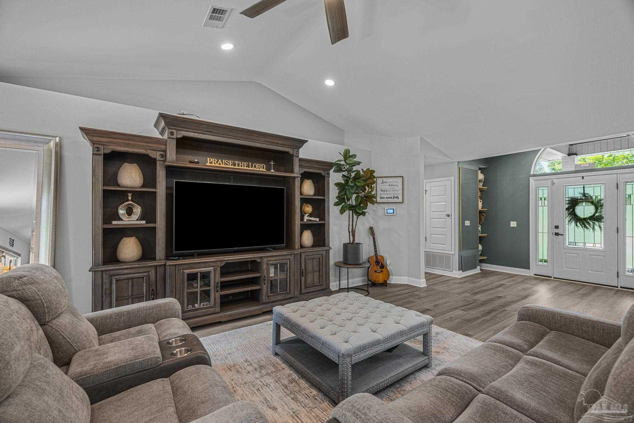 435 Meander Lane Cantonment FL 32533