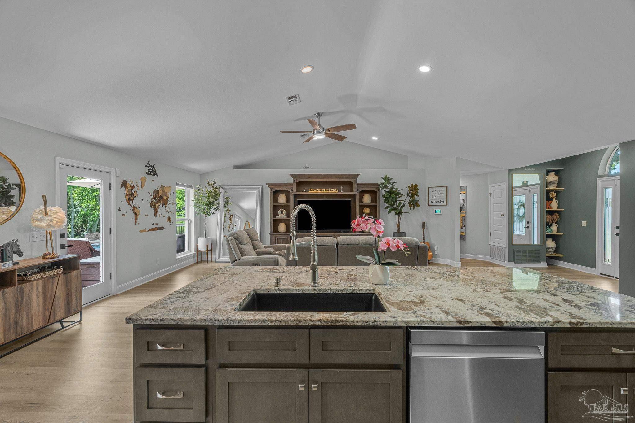 435 Meander Lane Cantonment FL 32533