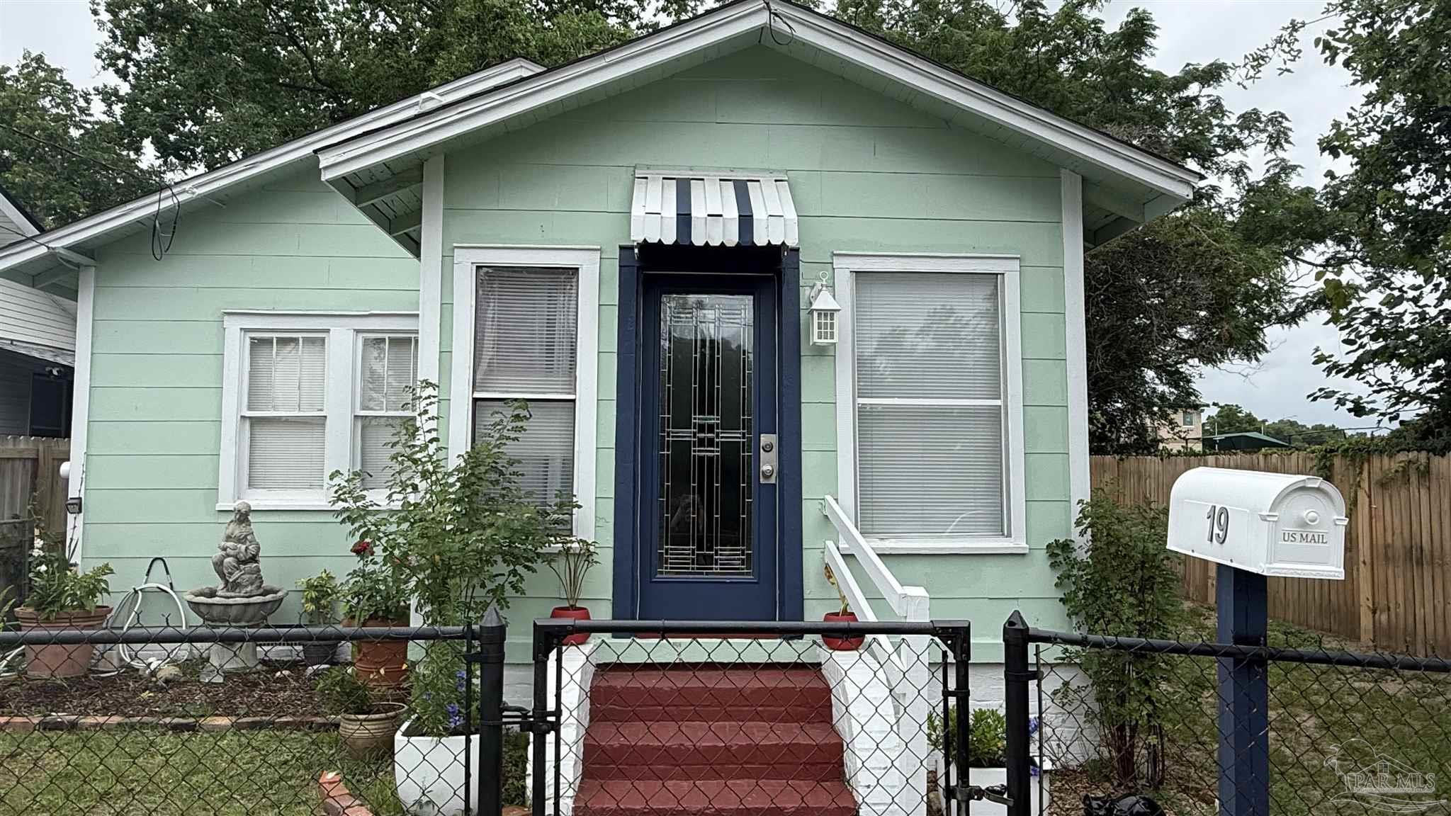 19 N G Street Pensacola FL 32502