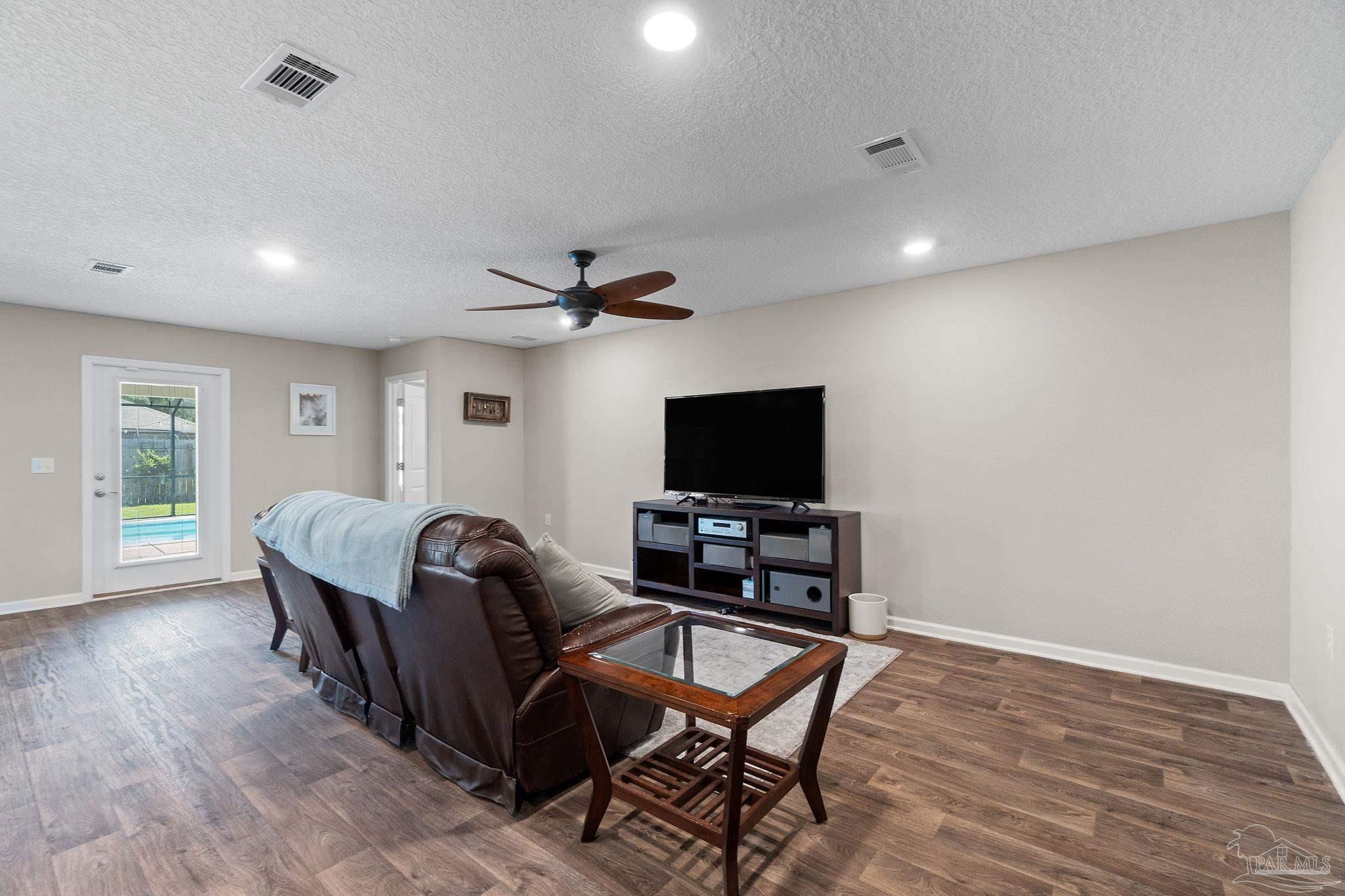 4082 Chickadee Street Milton FL 32583