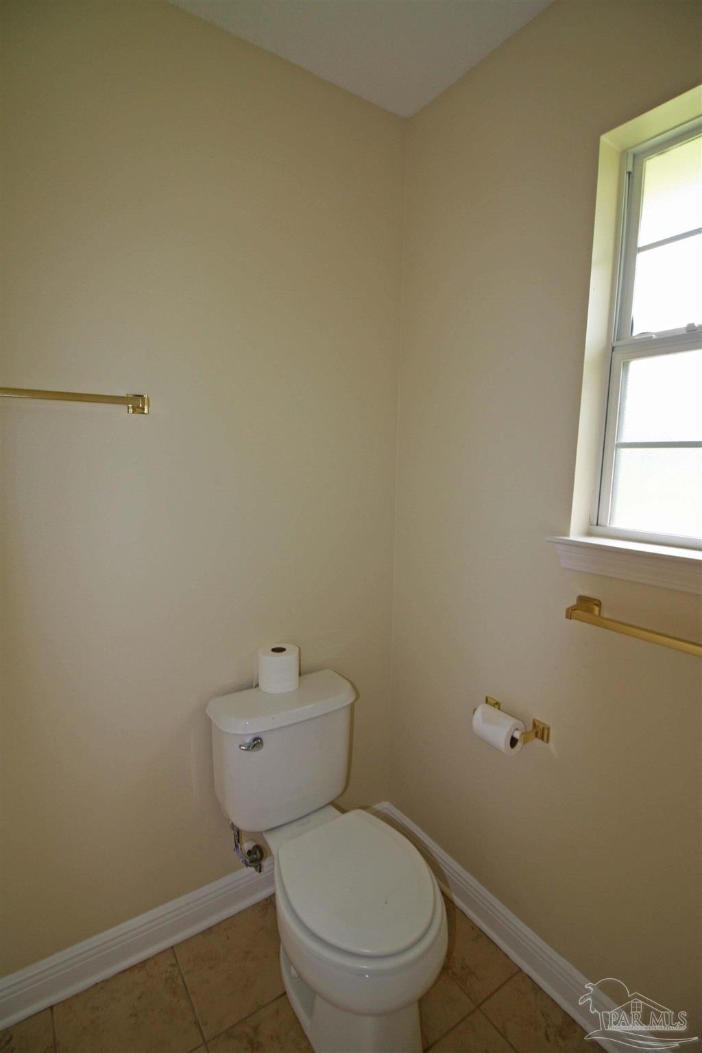 10000 N Loop Road Pensacola FL 32507