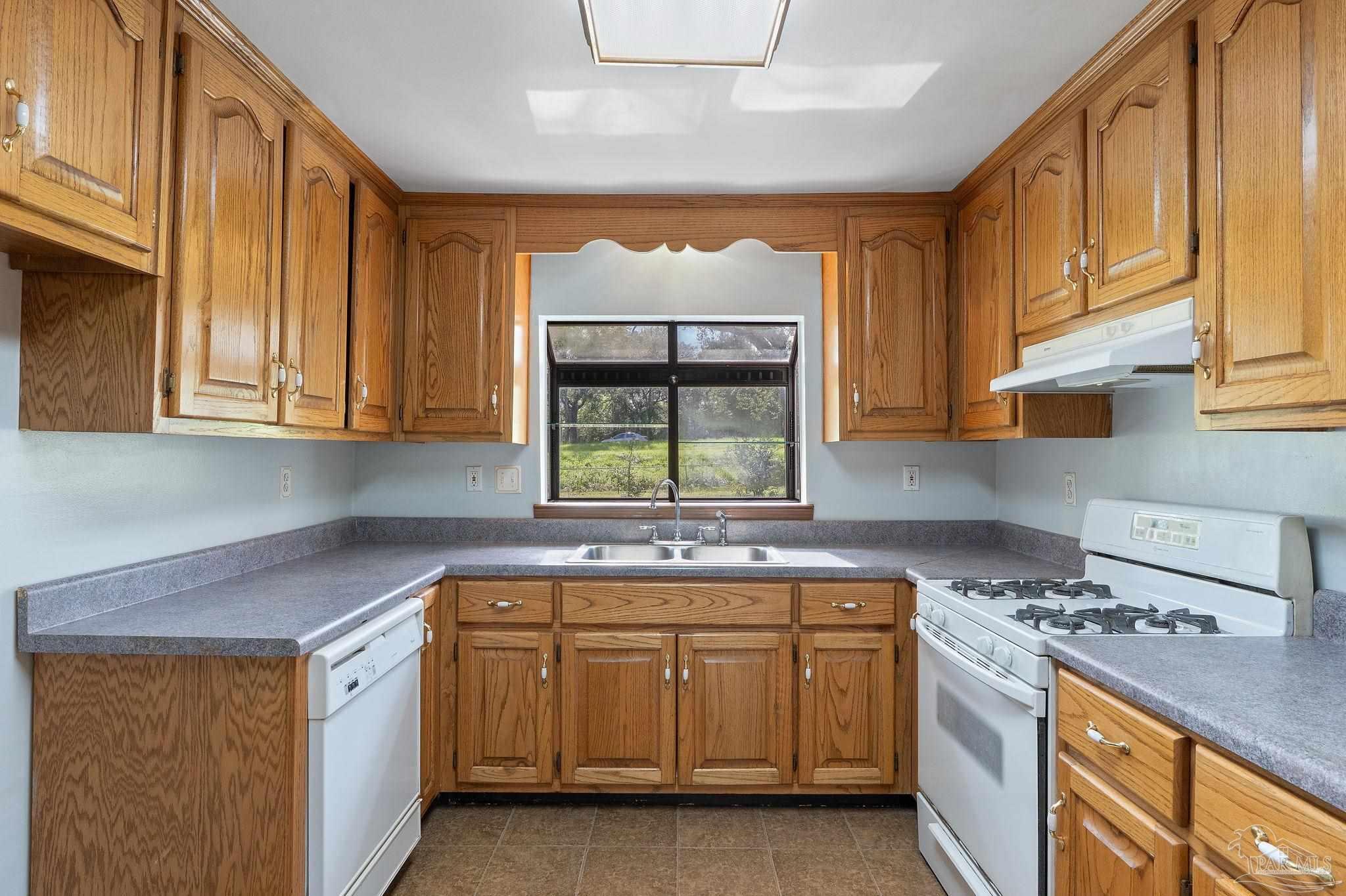 1658 W Us Highway 90 Baker FL 32531