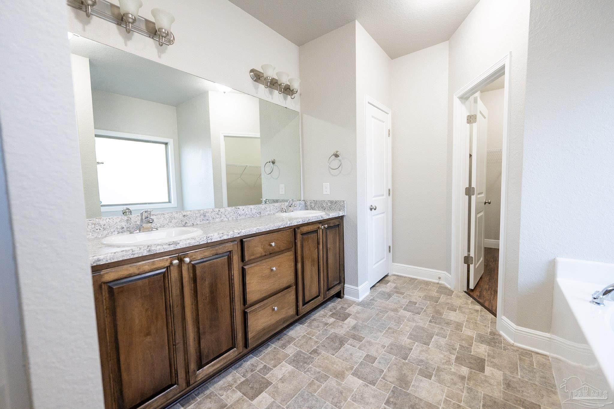 1060 Bretts Way Cantonment FL 32533