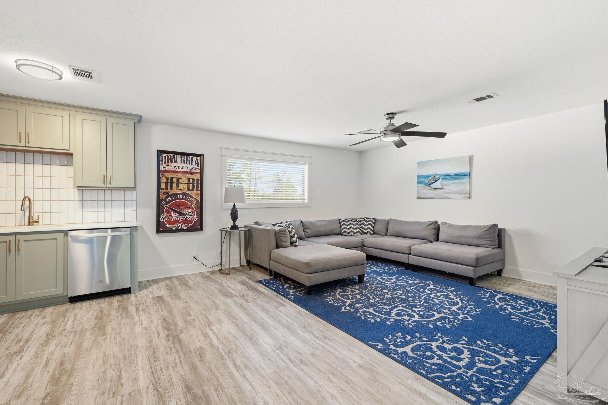 1211 E Baars Street Pensacola FL 32503